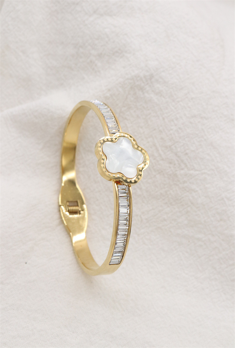 Grossista ORIENT EXPRESS FIRST - Bracciale di fiori in acciaio inossidabile con strass