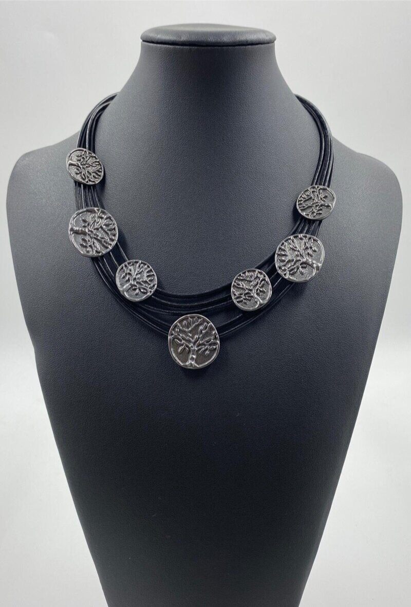 Grossiste ORIENT EXPRESS FIRST - Collier fantaisie court avec élément en métal arbre de vie