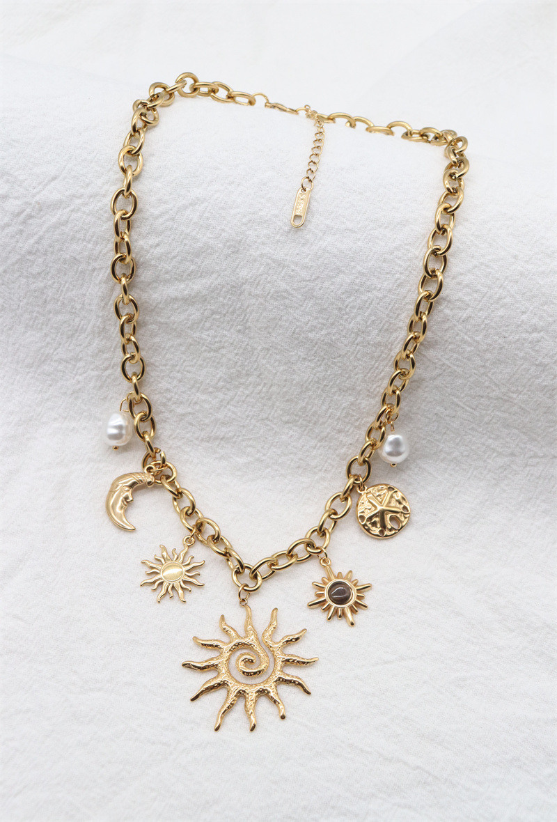 Grossiste ORIENT EXPRESS FIRST - Collier en acier inoxydable Soleil