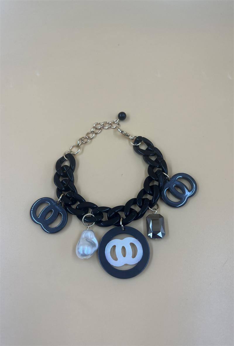 Grossista Orient Express - Bracciale di grande fantasia in catena di acrilico