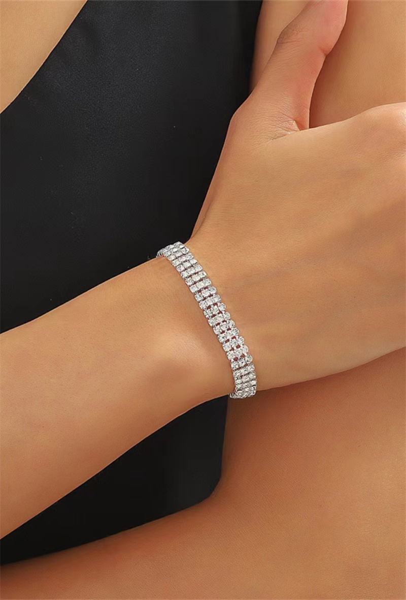 Grossista Orient Express - Bracciale stravagante, decorato con cristalli di zircone cubico