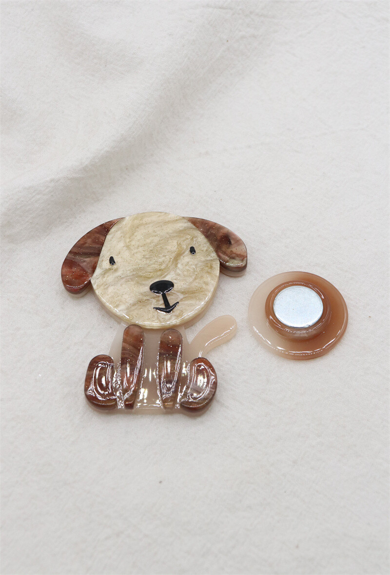 Grossiste Orient Express - Broche magnétique acrylique pour chien
