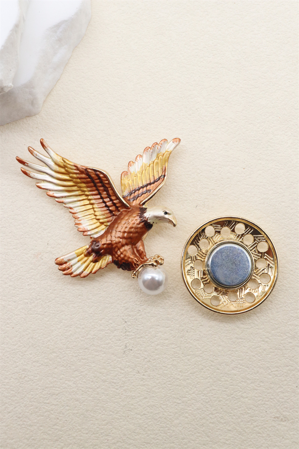 Grossiste Orient Express - Broche magnétique