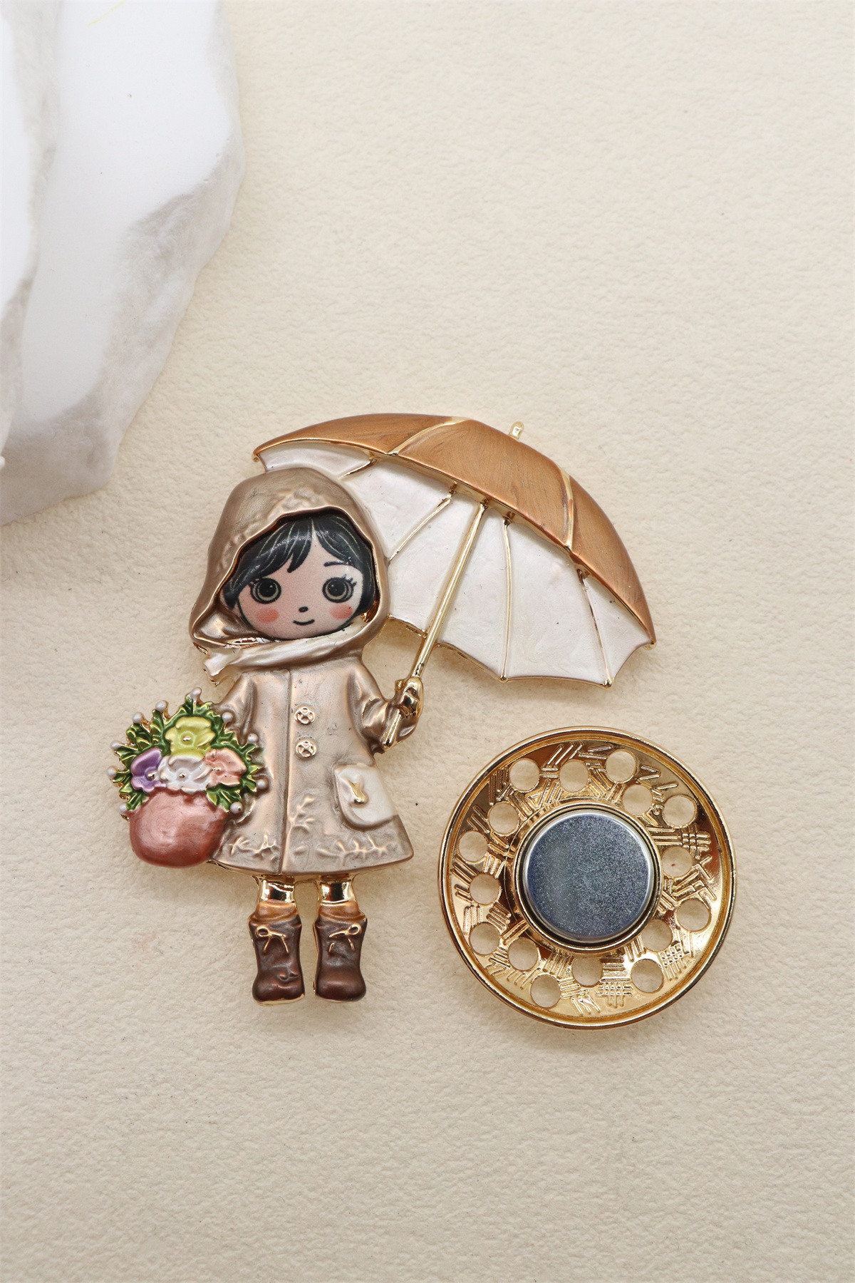 Grossiste Orient Express - Broche magnétique