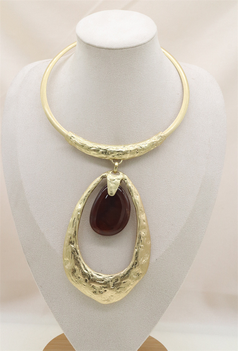 Grossiste Orient Express - Collier en résine et métal