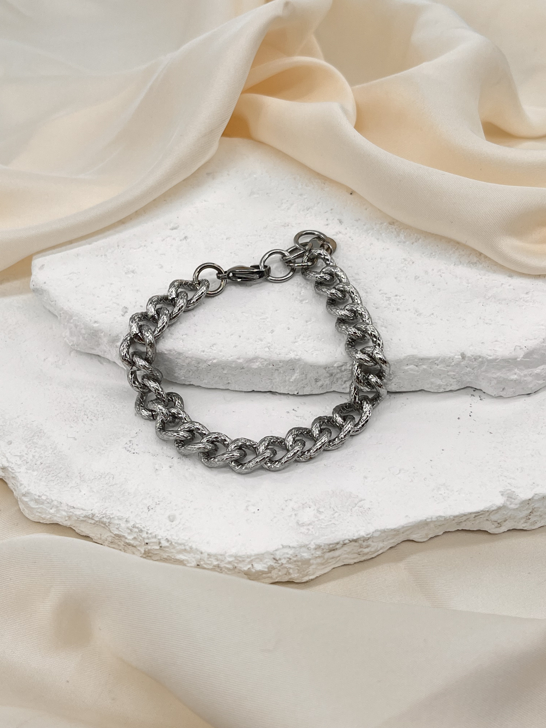 Wholesaler ORIENT OUTLET - Bracelets