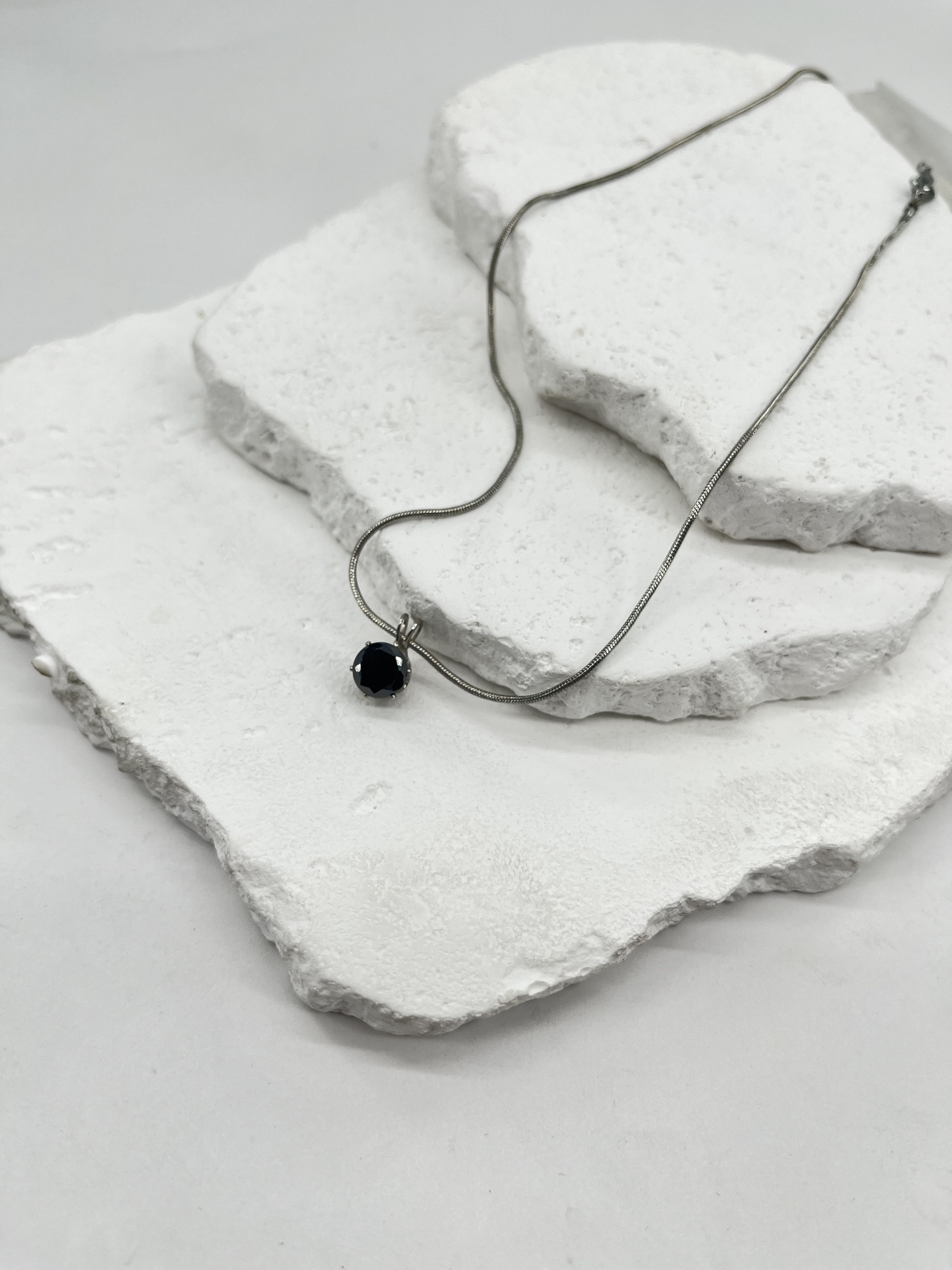 Wholesaler ORIENT OUTLET - NECKLACE