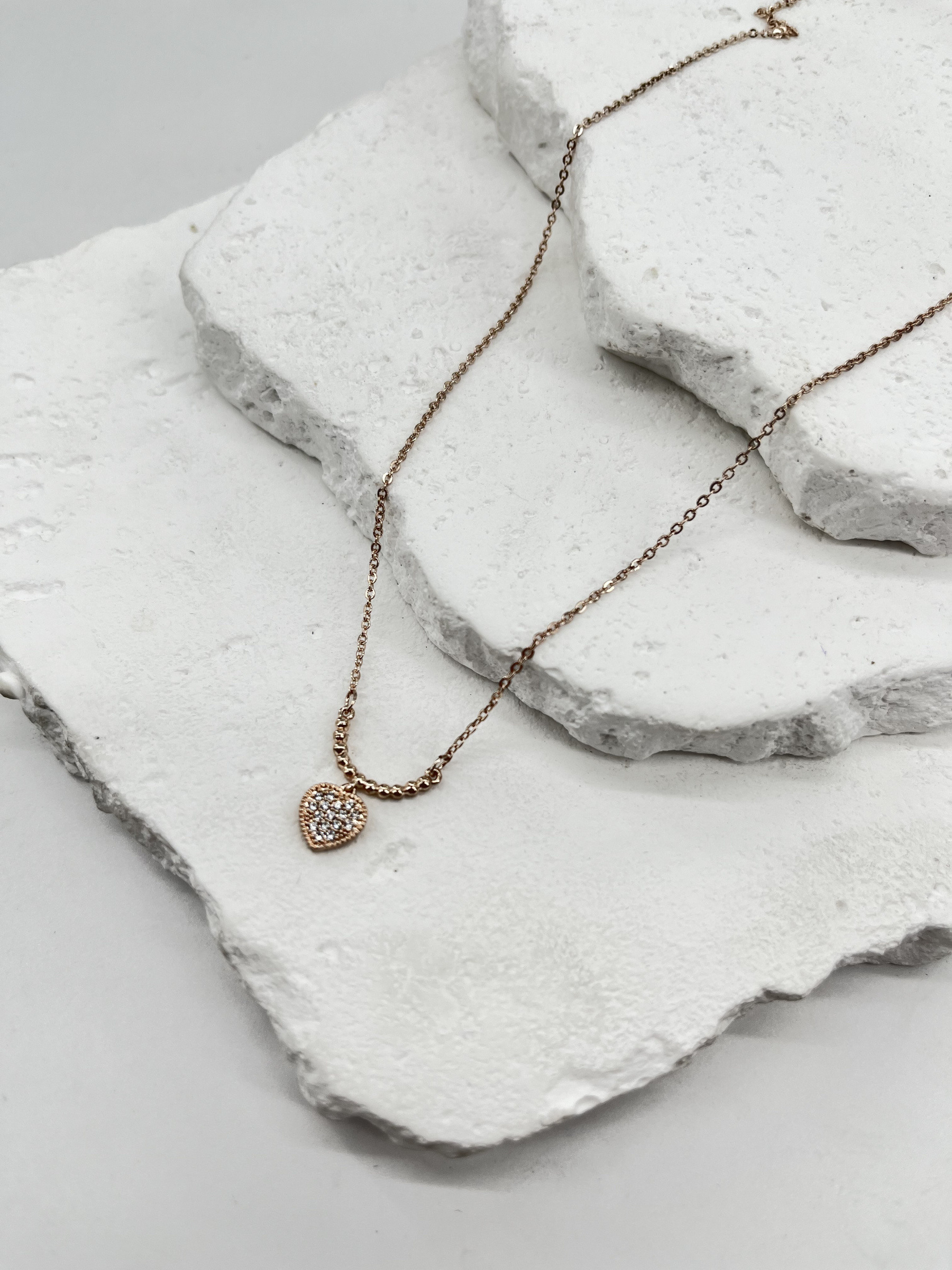 Wholesaler ORIENT OUTLET - NECKLACE
