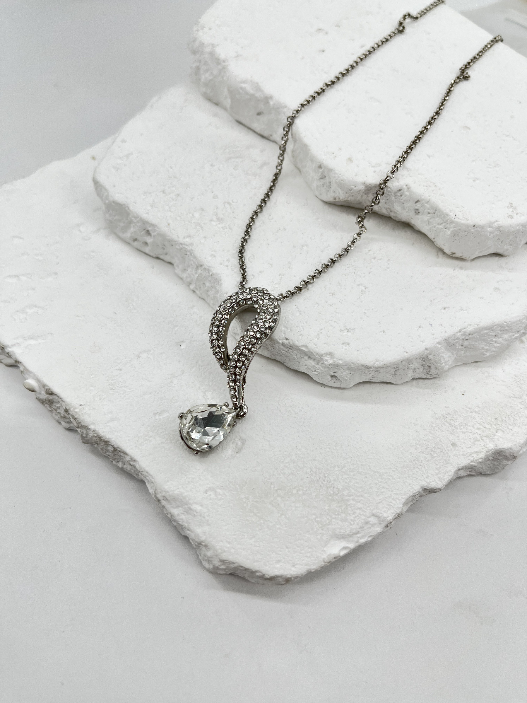 Wholesaler ORIENT OUTLET - NECKLACE