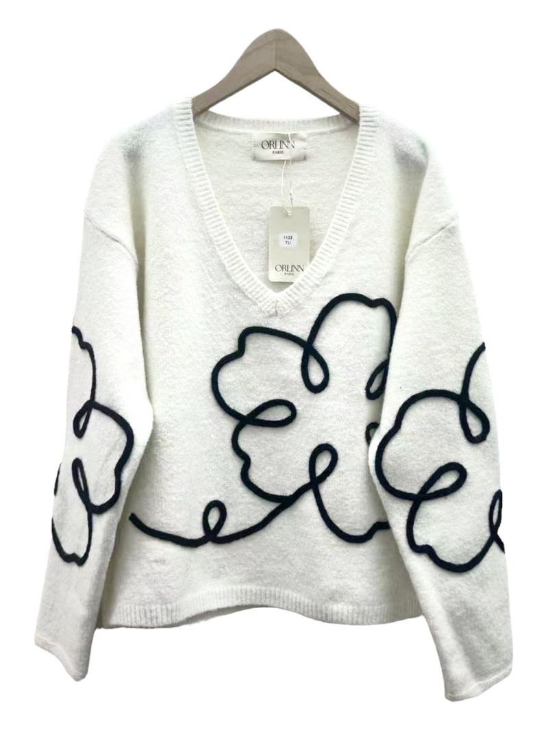 Wholesaler Orlinn - EMBROIDERED CLOVERS SWEATER V NECK