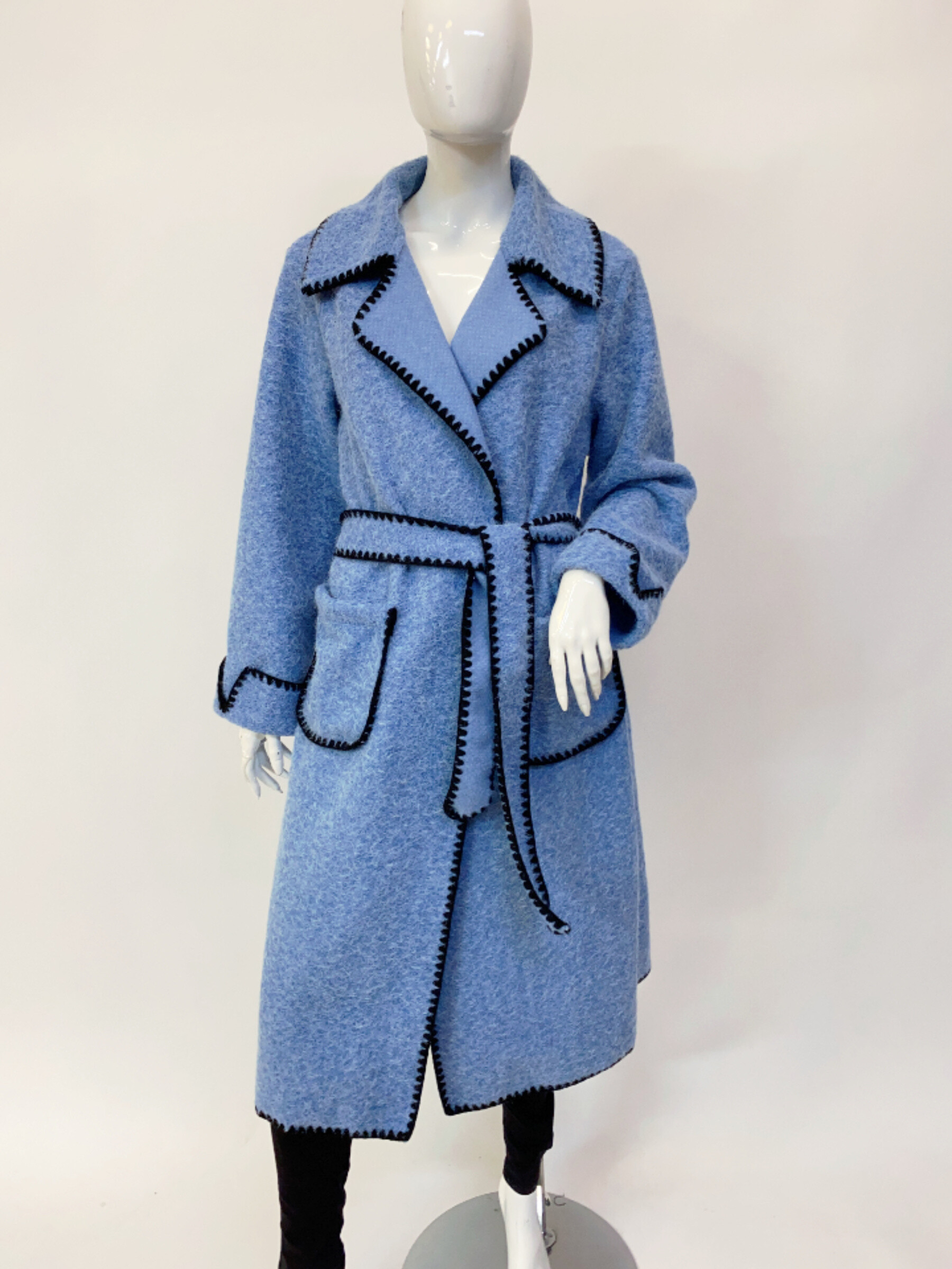 Wholesaler Ornella Paris - Embroidered border coat with belt
