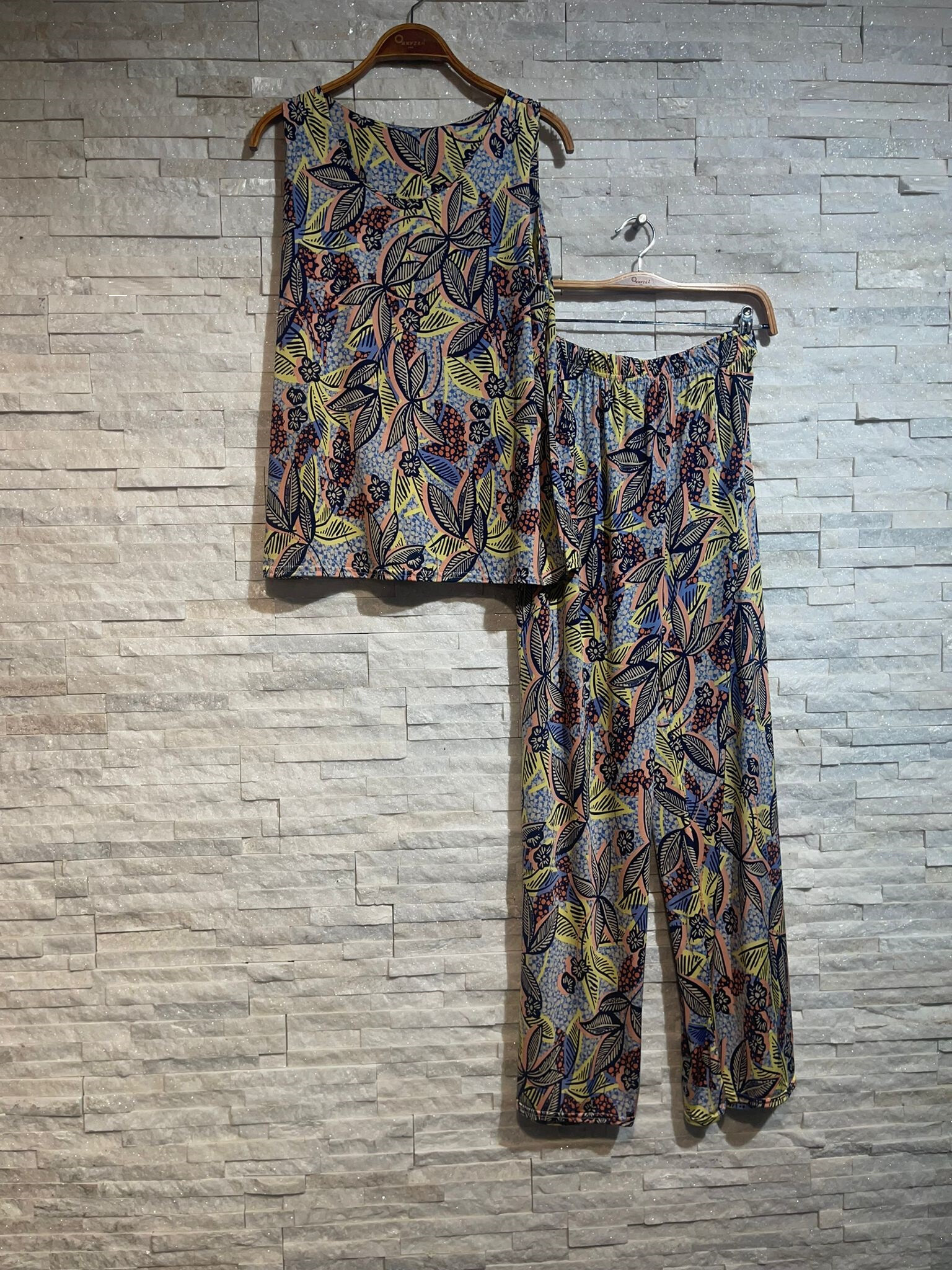 Wholesaler OXXYZEN - TOP & PRINTED PANTS SET