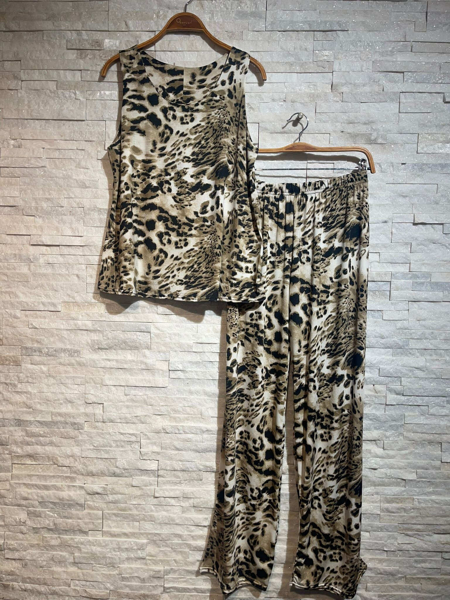 Wholesaler OXXYZEN - TOP & PRINTED PANTS SET