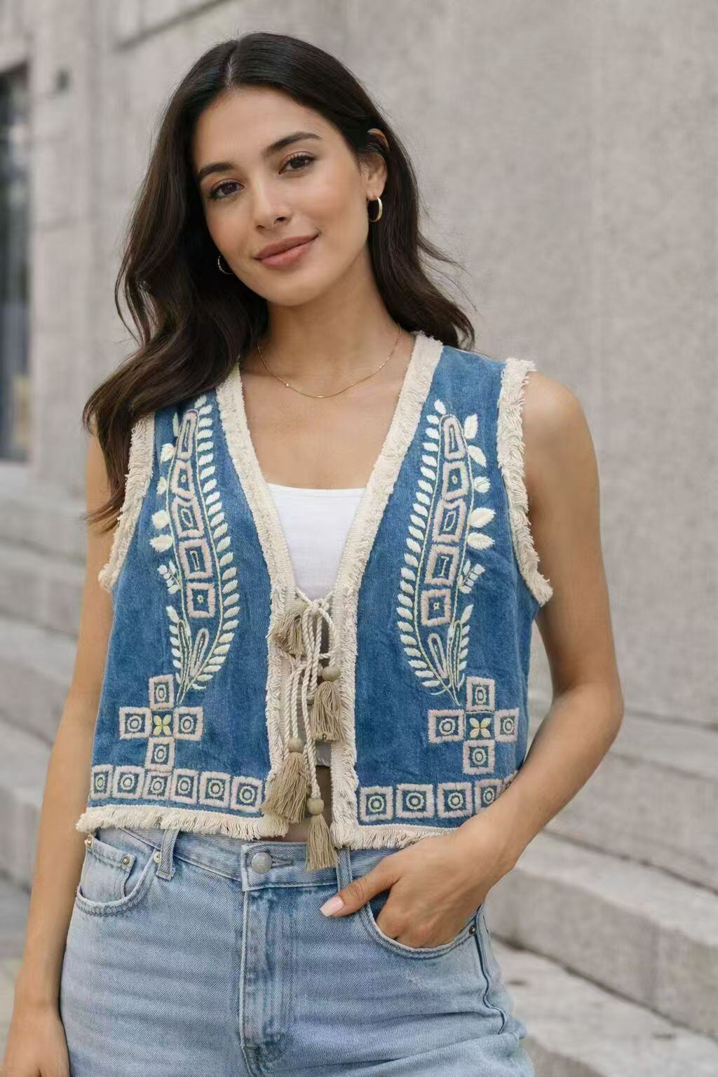Wholesaler OZ - VEST WITH EMBROIDERY