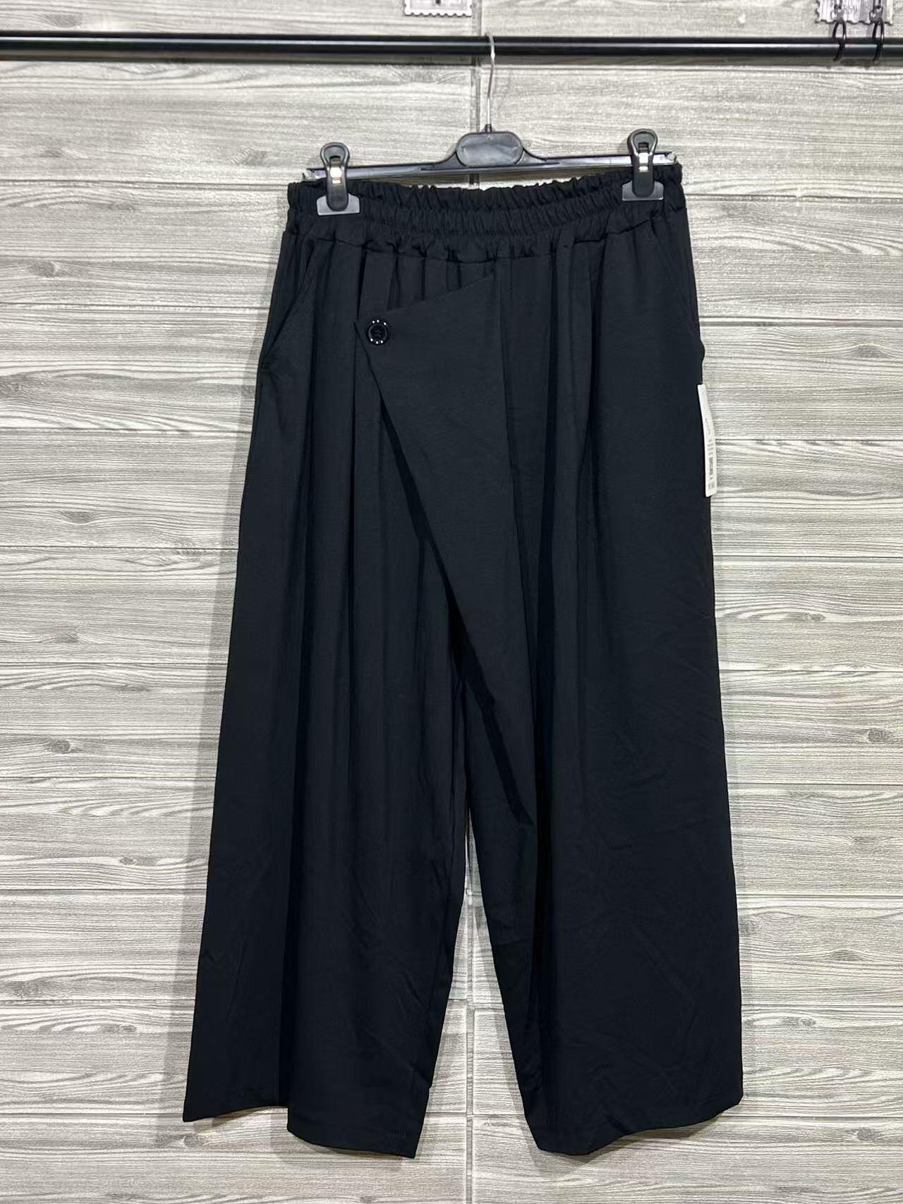 Großhändler OZ - ROMA-STRICKHOSE MIT EINEM KNOPF