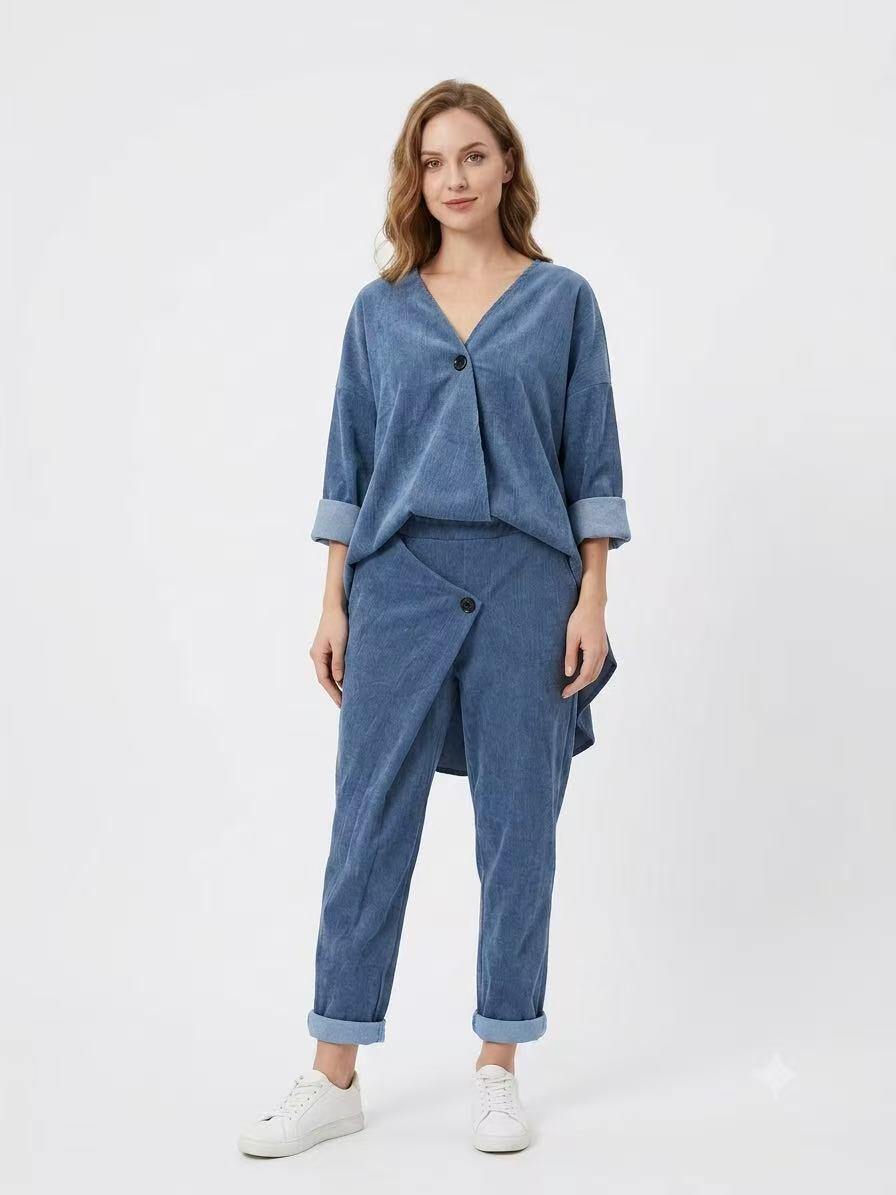 Wholesaler OZ - TROUSERS WITH A FRONT BUTTON