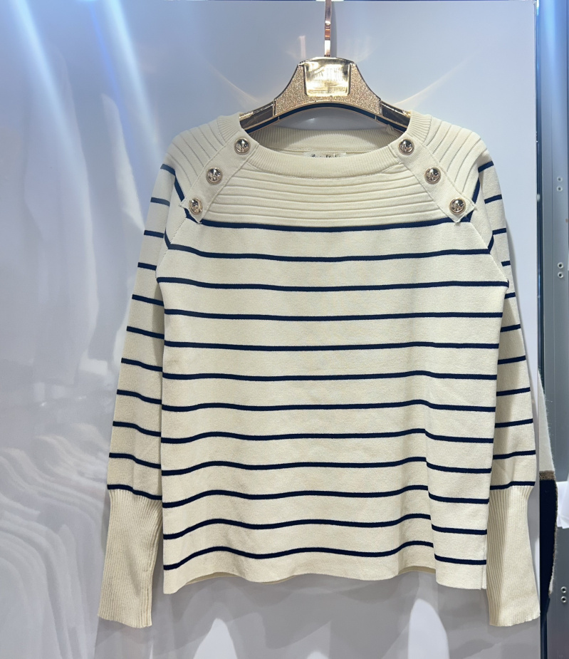 Grossiste Paris et Moi - Pullover marinière à manches longues et boutons dorés.