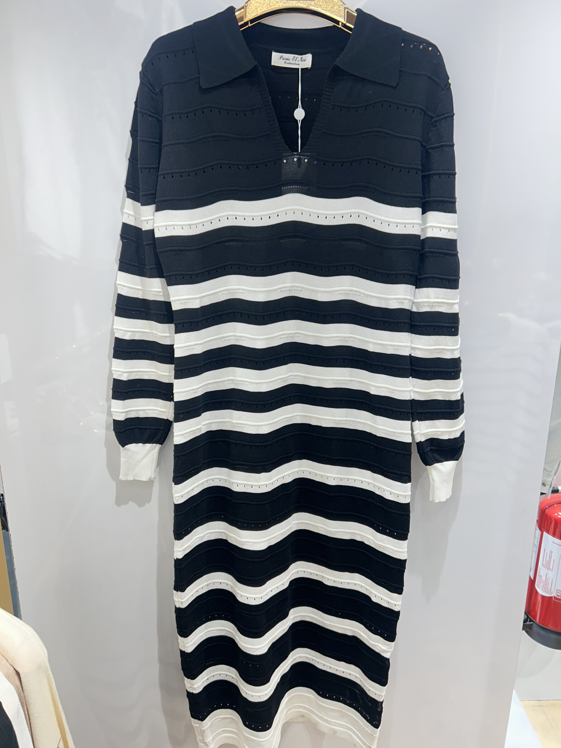 Grossiste Paris et Moi - Robe longue dentelée à col polo
