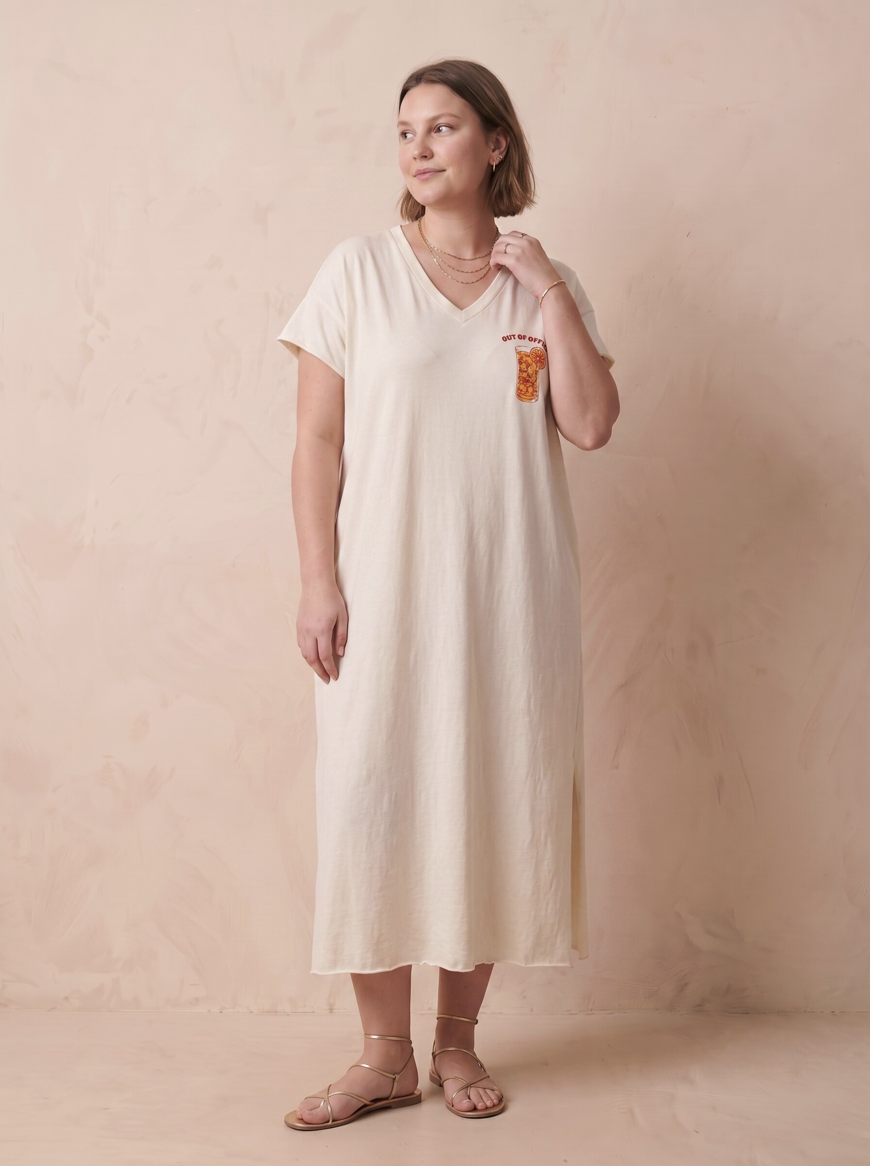 Grossiste Pépouz' Paris Curve - Grande taille robe t-shirt longue col V manches courtes coton imprimée