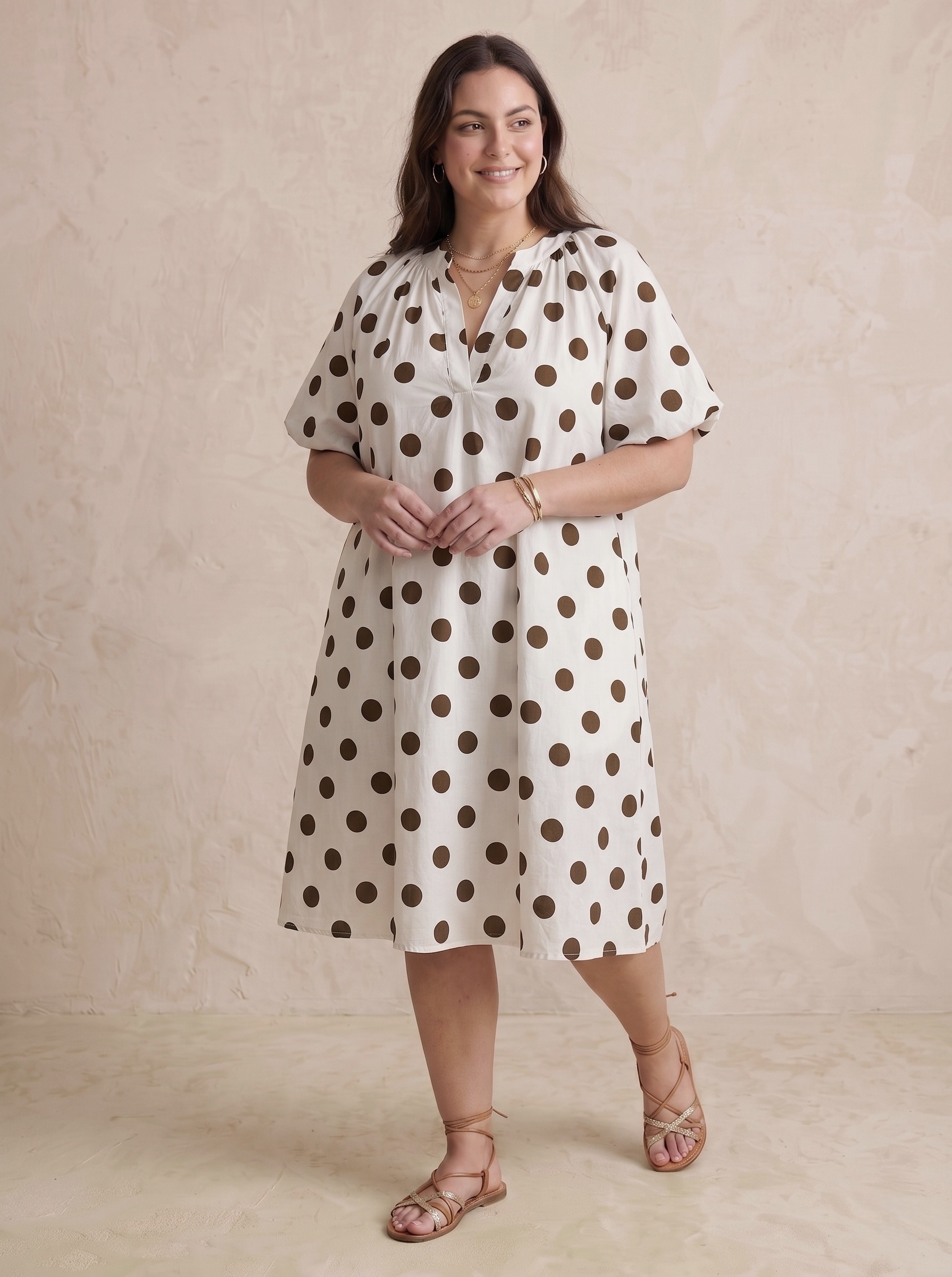 Wholesaler Pépouz' Paris Curve - PLUS SIZE Loose short polka dot dress with V-neck and short sleeves in cotton