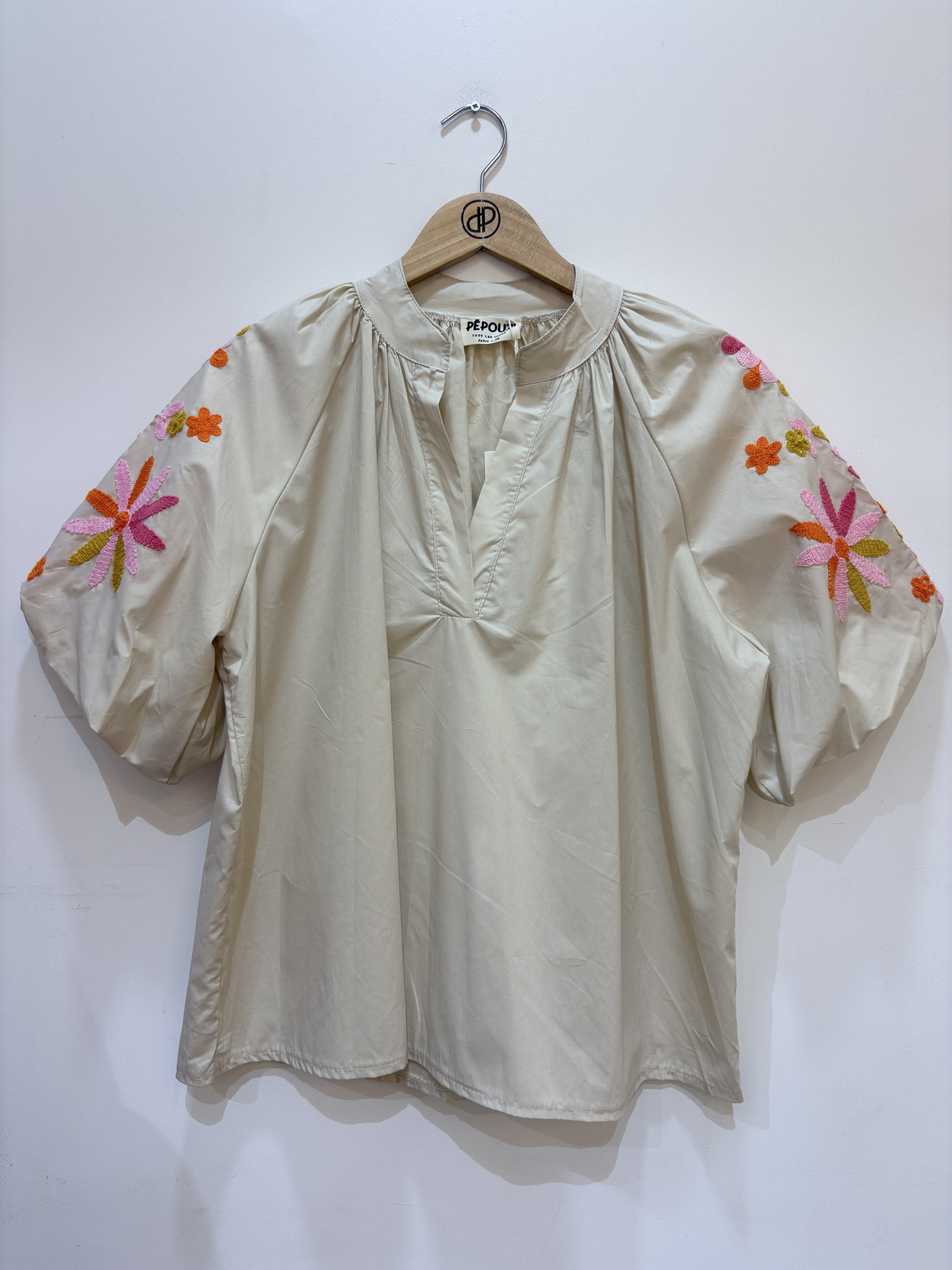 Mayorista Pépouz' Paris - Blusa de algodón bordada con mangas cortas abullonadas