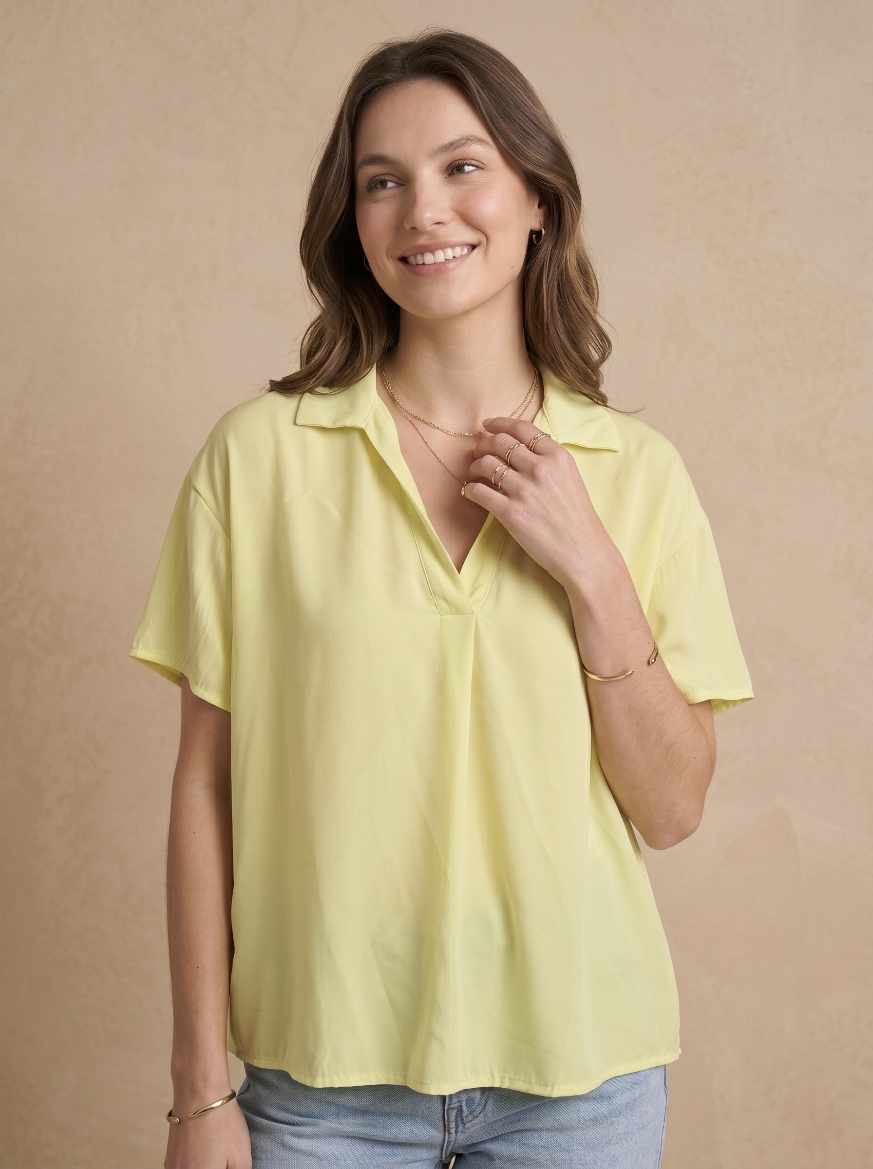 Mayorista Pépouz' Paris - Blusa de corte holgado con cuello polo y mangas cortas, ideal para un estilo veraniego