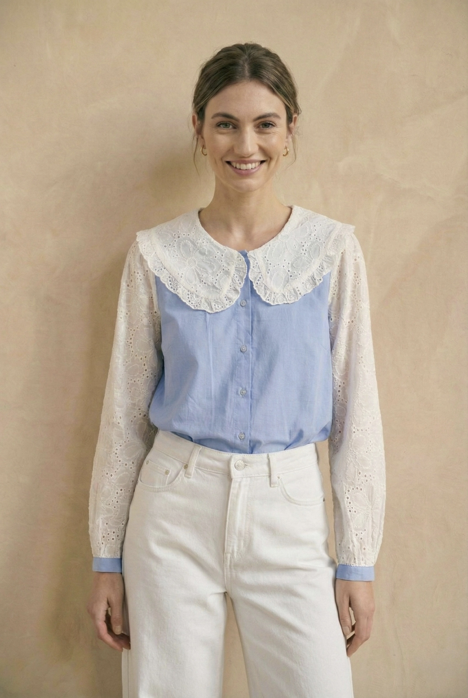 Grossiste Pépouz' Paris - Chemise uni col claudine manches brodées
