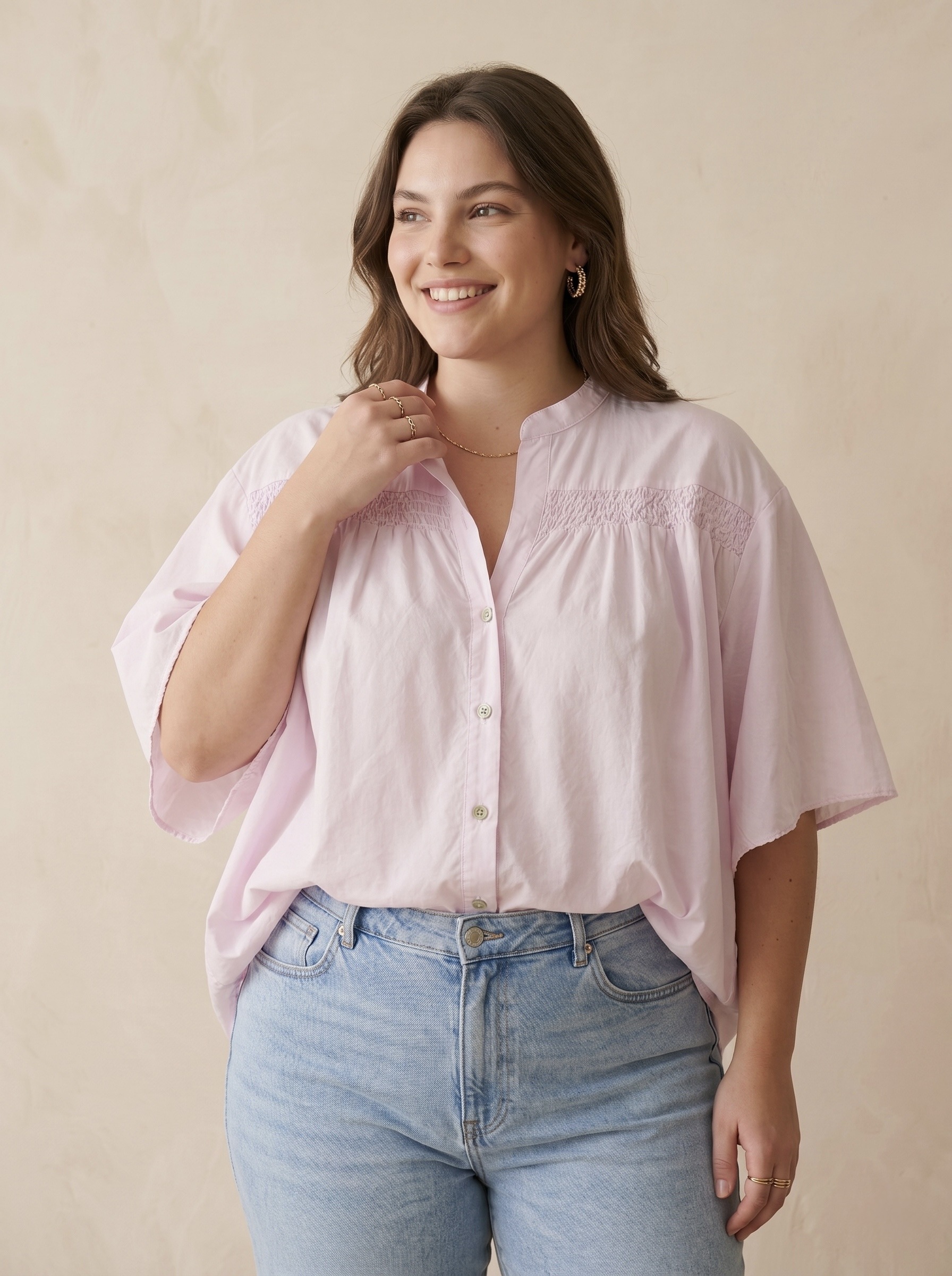 Wholesaler Pépouz' Paris Curve - PLUS SIZE Cotton blouse with a loose fit, mandarin collar, and short sleeves