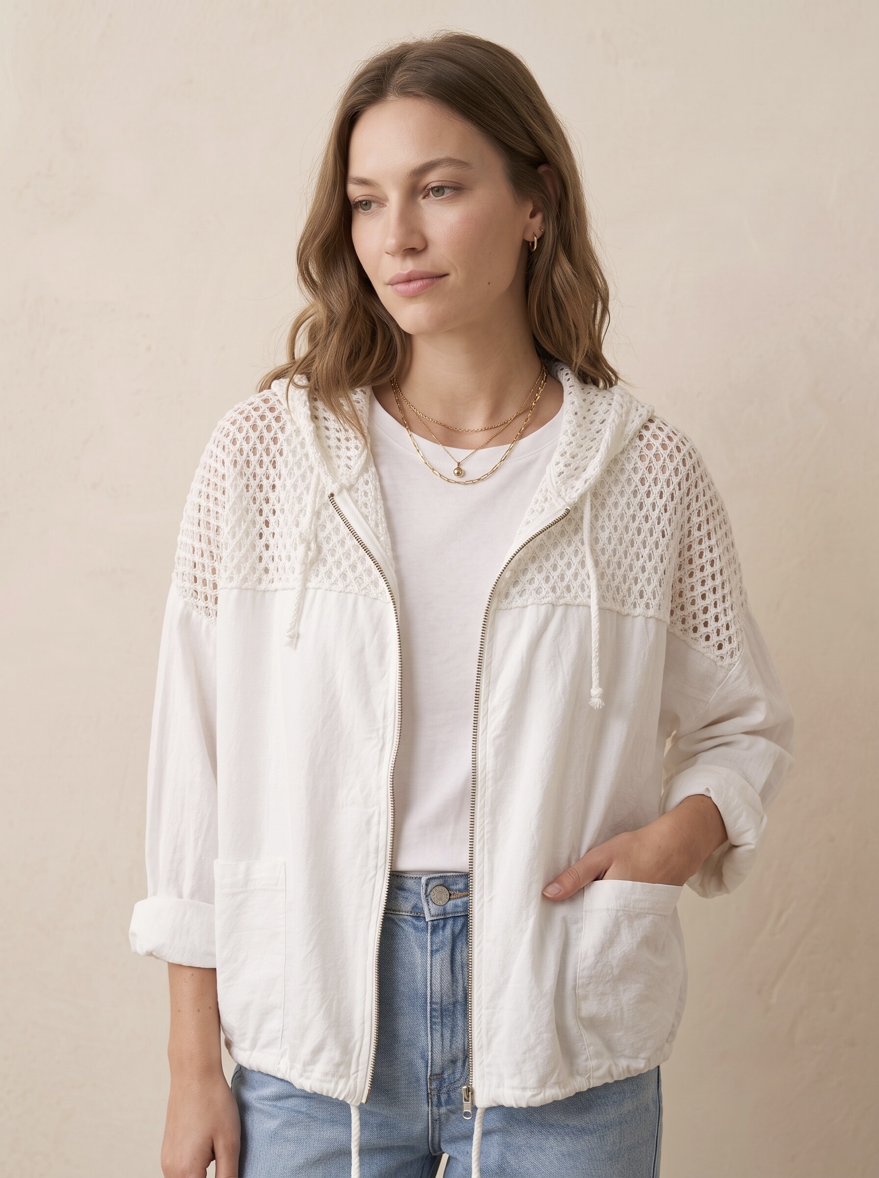 Grossista Pépouz' Paris - Giacca con cappuccio oversize in crochet traforato, maniche lunghe, cotone lino