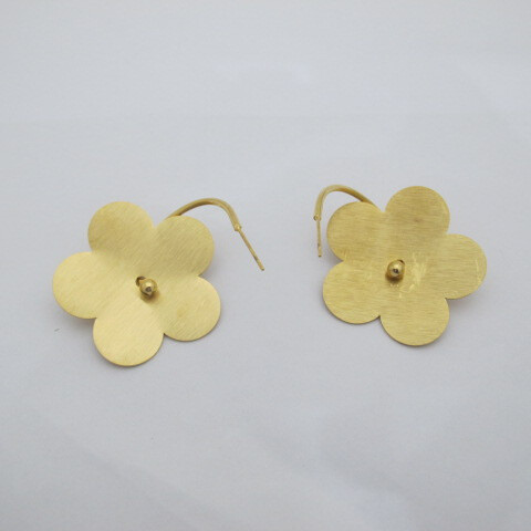 Wholesaler PERLES BLEUES - Gold Flower Earrings in Stainless Steel