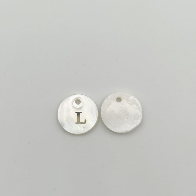 Wholesaler PERLES BLEUES - 10 Pcs Letters L Round Sequins