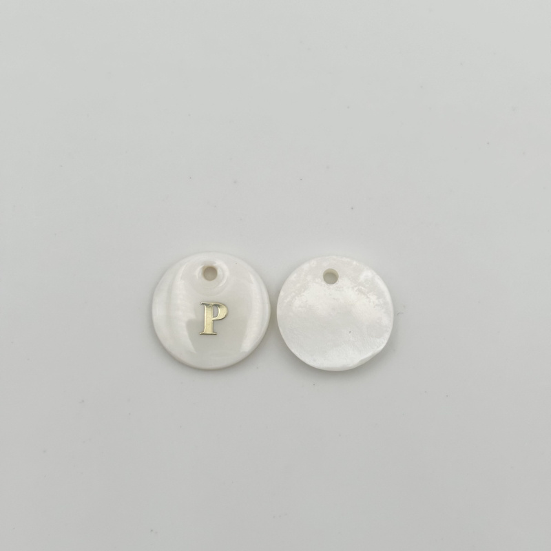Wholesaler PERLES BLEUES - 10 Pcs Letters P Round Sequins