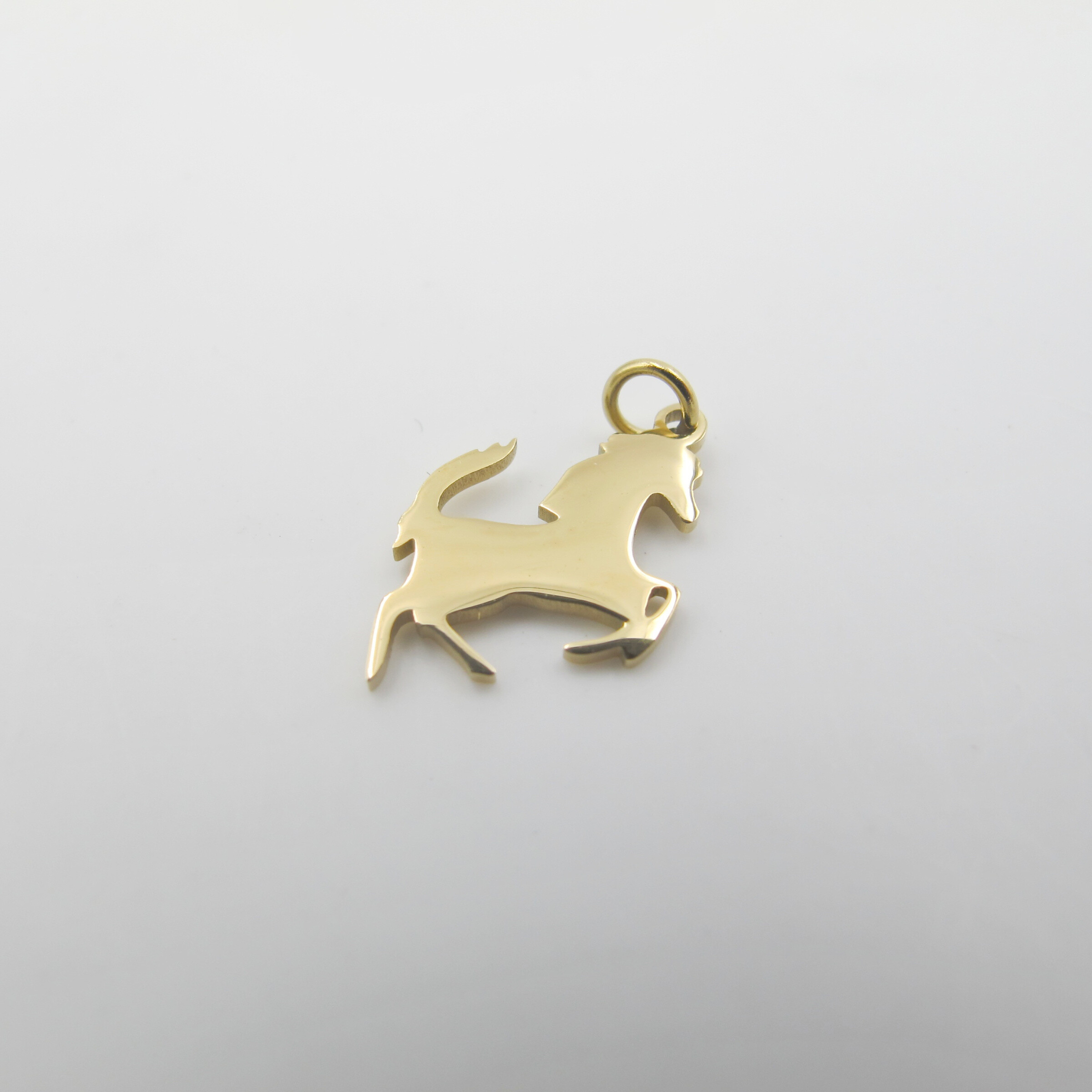 Wholesaler PERLES BLEUES - Horse charm with stainless steel ring