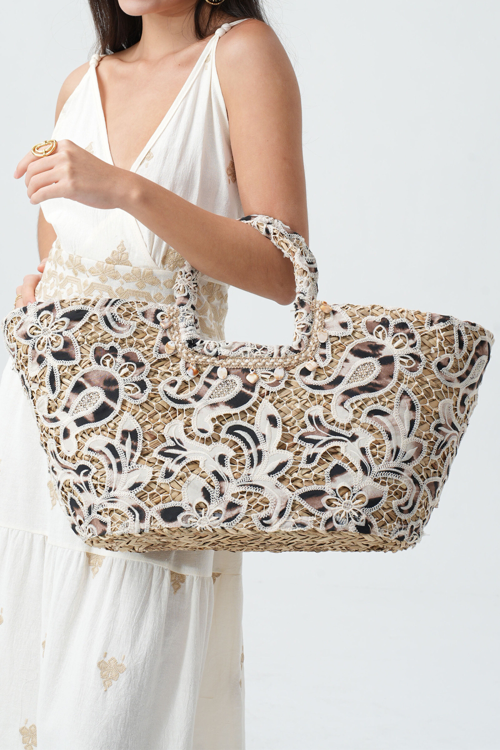 Wholesaler Phanie Mode (Phanie accessories) - Leopard lace straw basket