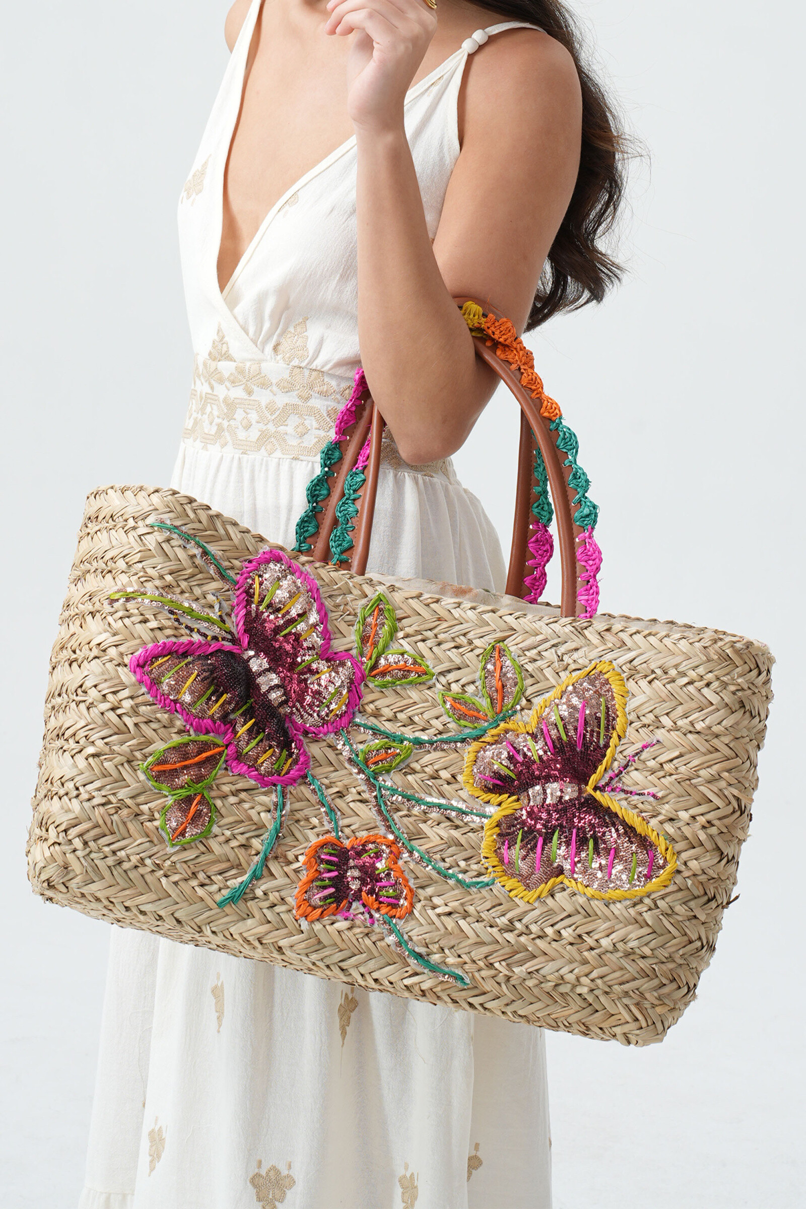 Wholesaler Phanie Mode (Phanie accessories) - Sequin butterfly straw shopping bags
