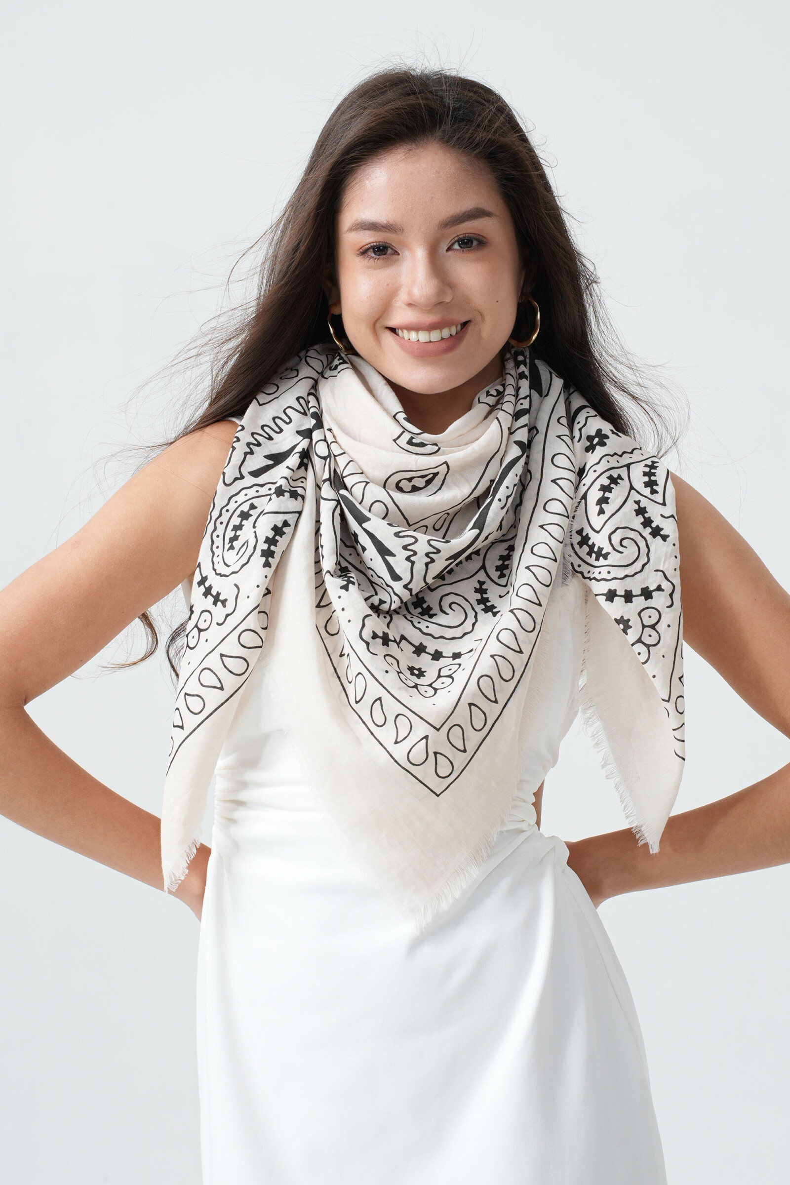 Großhändler Phanie Mode (Phanie accessories) - Großer Bandana -Druckquadrat