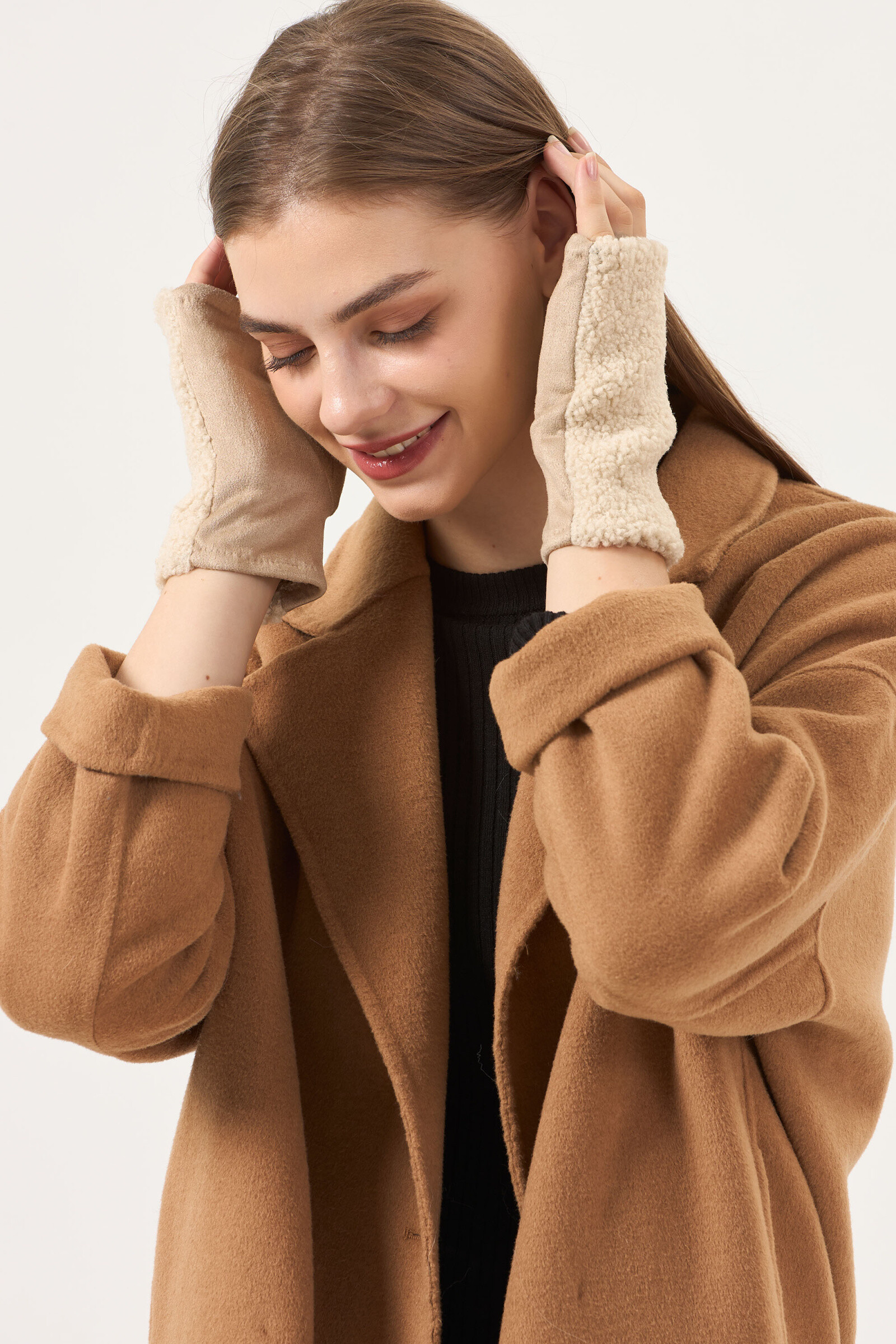 Großhändler Phanie Mode (Phanie accessories) - Zwei-Material-Fäustlinge aus Moumouette und Wildleder