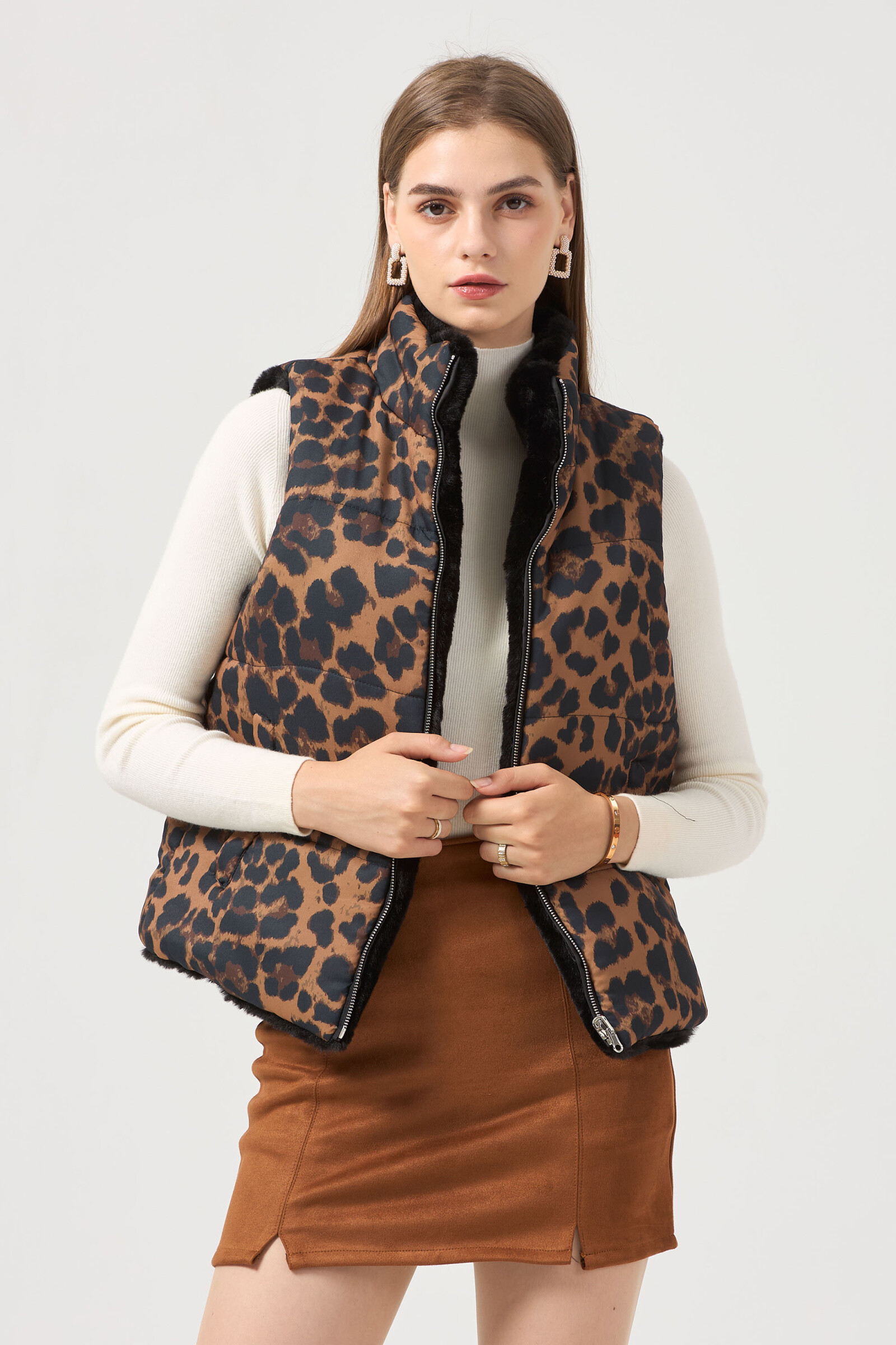 Wholesaler Phanie Mode (Phanie accessories) - Reversible leopard print vest
