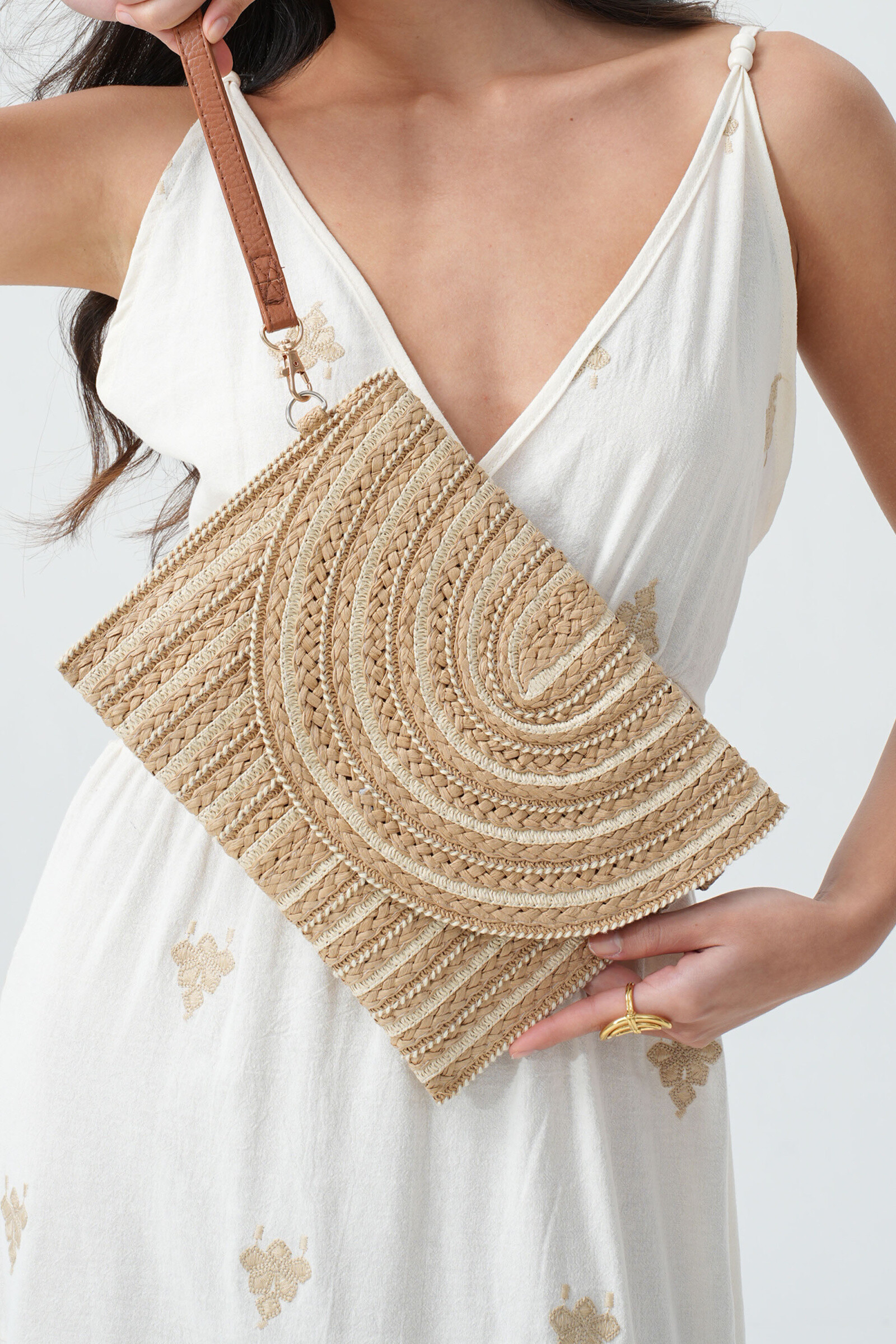 Mayorista Phanie Mode (Phanie accessories) - Bolsa de papel trenzada con solapa con manija y hombro