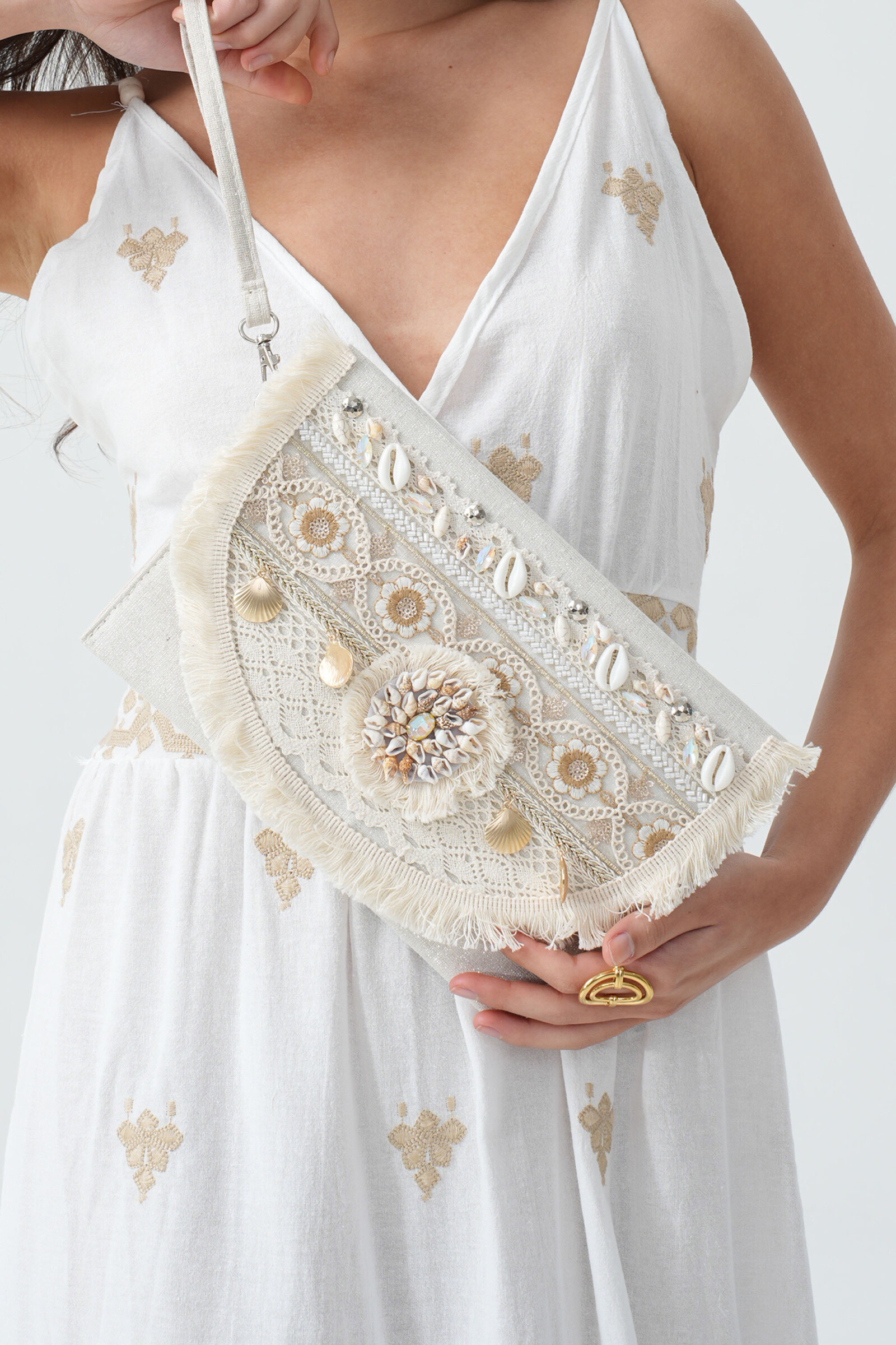 Großhändler Phanie Mode (Phanie accessories) - Bohemische Tasche mit Klappe mit Schultergurt und Griff