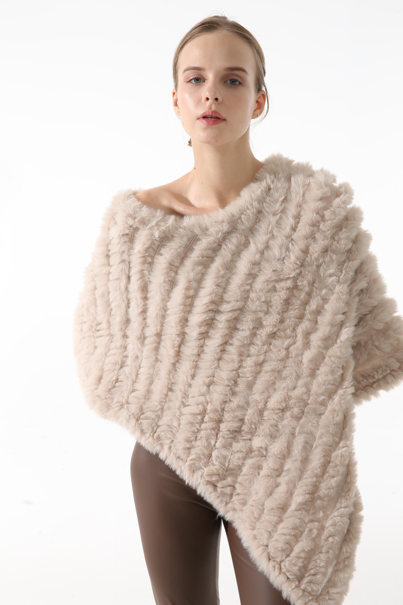 Grossiste Phanie Mode (Phanie accessories) - Poncho tricoté en fausse fourrure