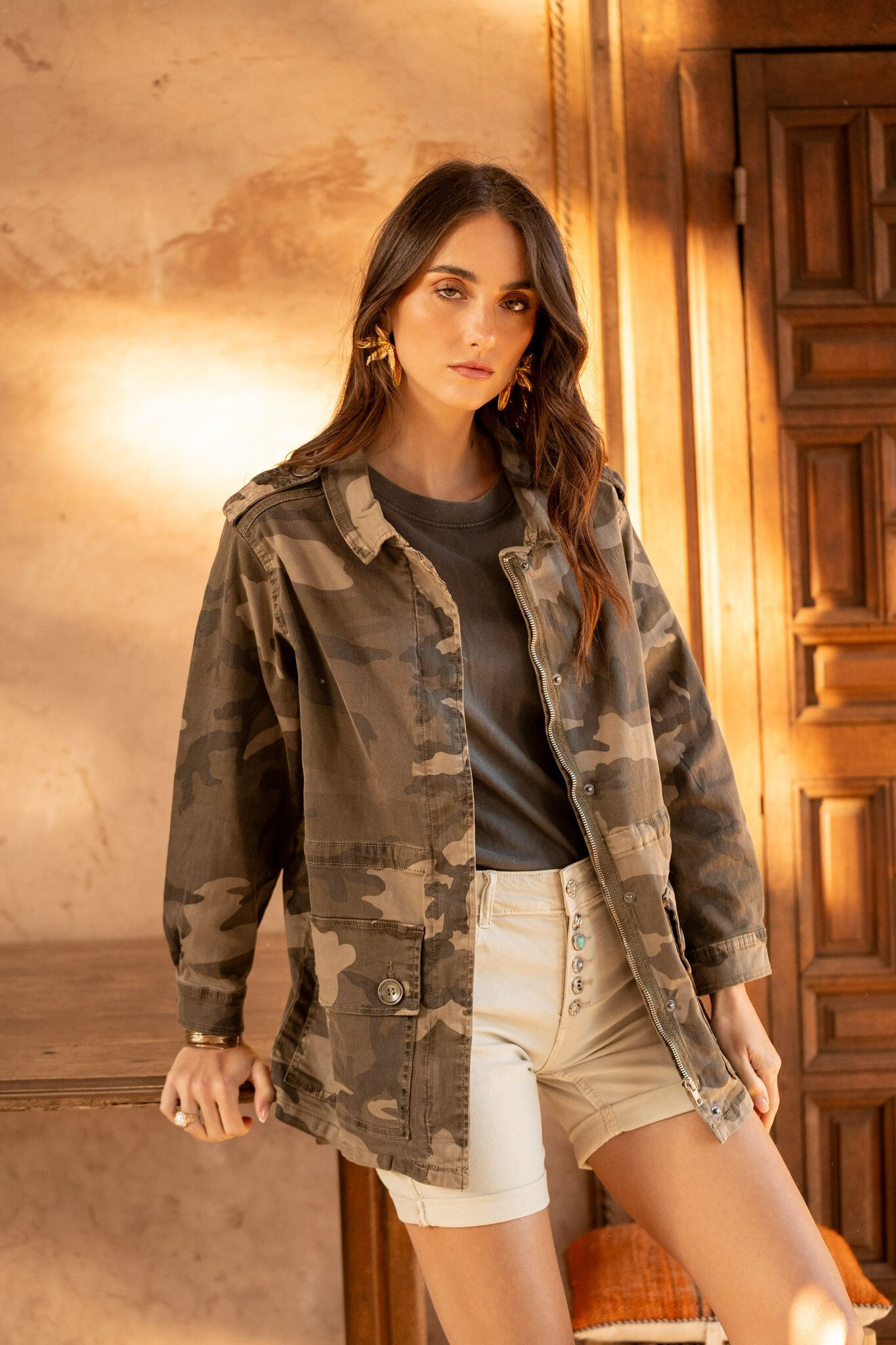 Women's military jacket in cotton elastane, ideal for spring, made in China, Summer 2025 collection.