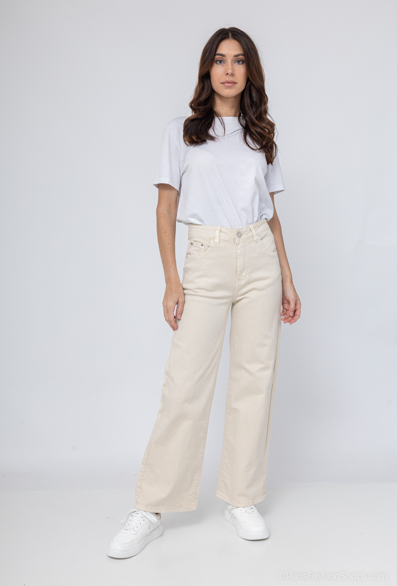 Wholesaler PM Mère & Fille - wide beige jeans with small golden heart embroidered back pocket