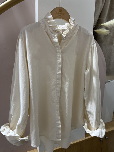 Grossiste POHÊME - Chemise Velour Lana avec col Montant élégant Grossiste POHÊME - Chemise Velour Lana avec col Montant élégant