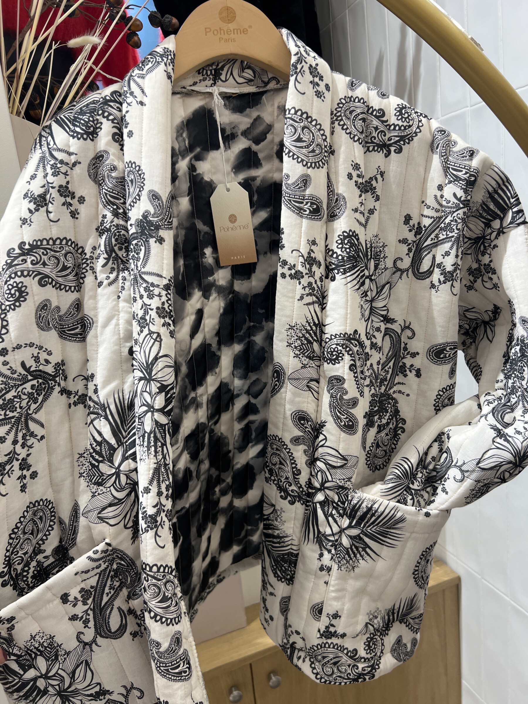 Grossiste POHÊME - Veste oversize Adélia avec boutonnière et finition léopard ton sur ton