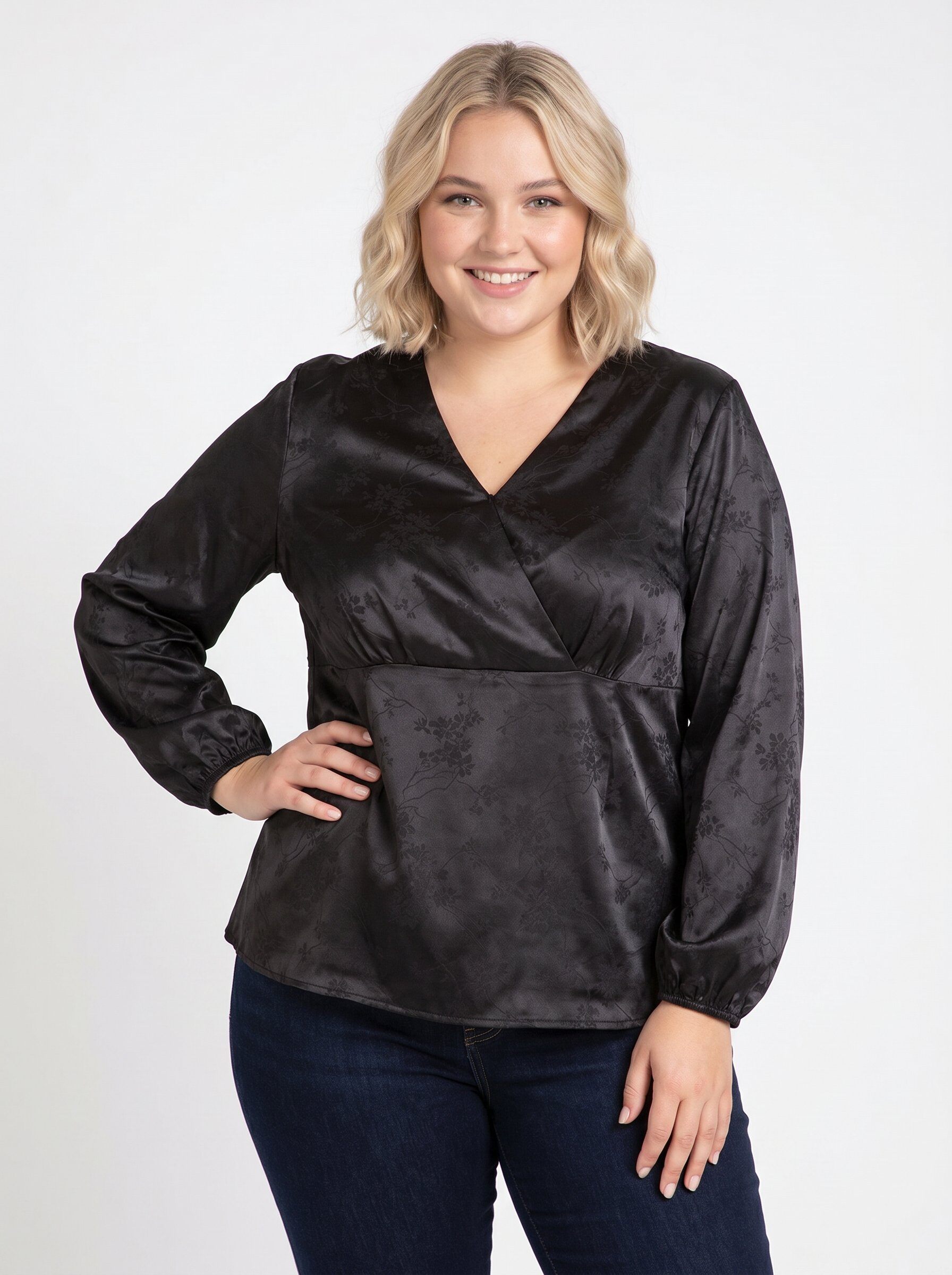 Grossiste Pomme Rouge Paris - Blouse cache cœur grande taille imprimé noir