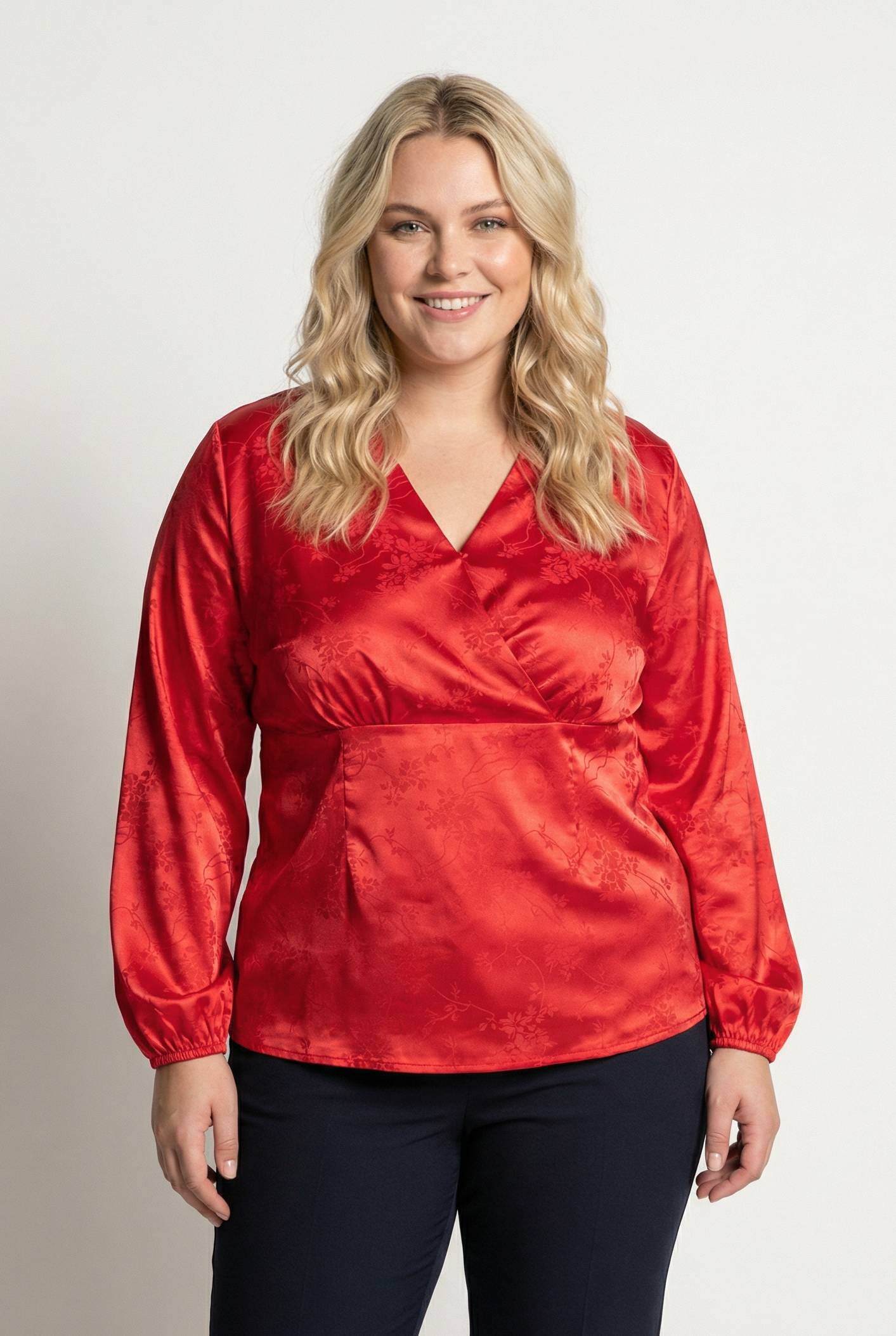 Grossista Pomme Rouge Paris - Blusa incrociata taglia grande con stampa rossa