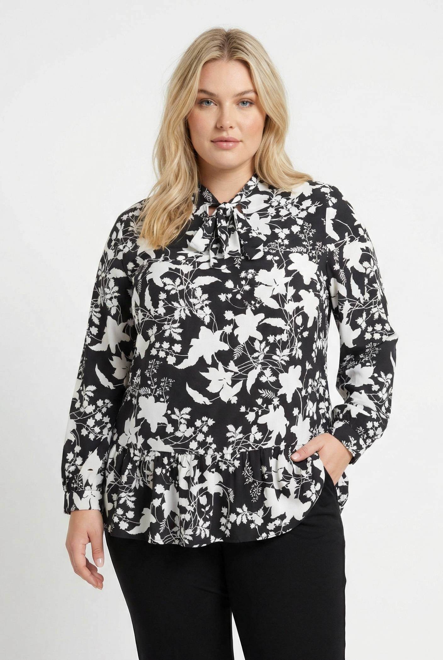 Grossiste Pomme Rouge Paris - Blouse grande taille imprimé et col cravate