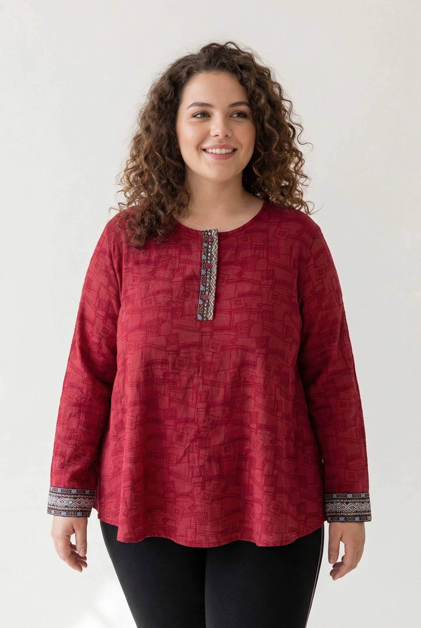 Grossiste Pomme Rouge Paris - Blouse texturé rouge grande taille
