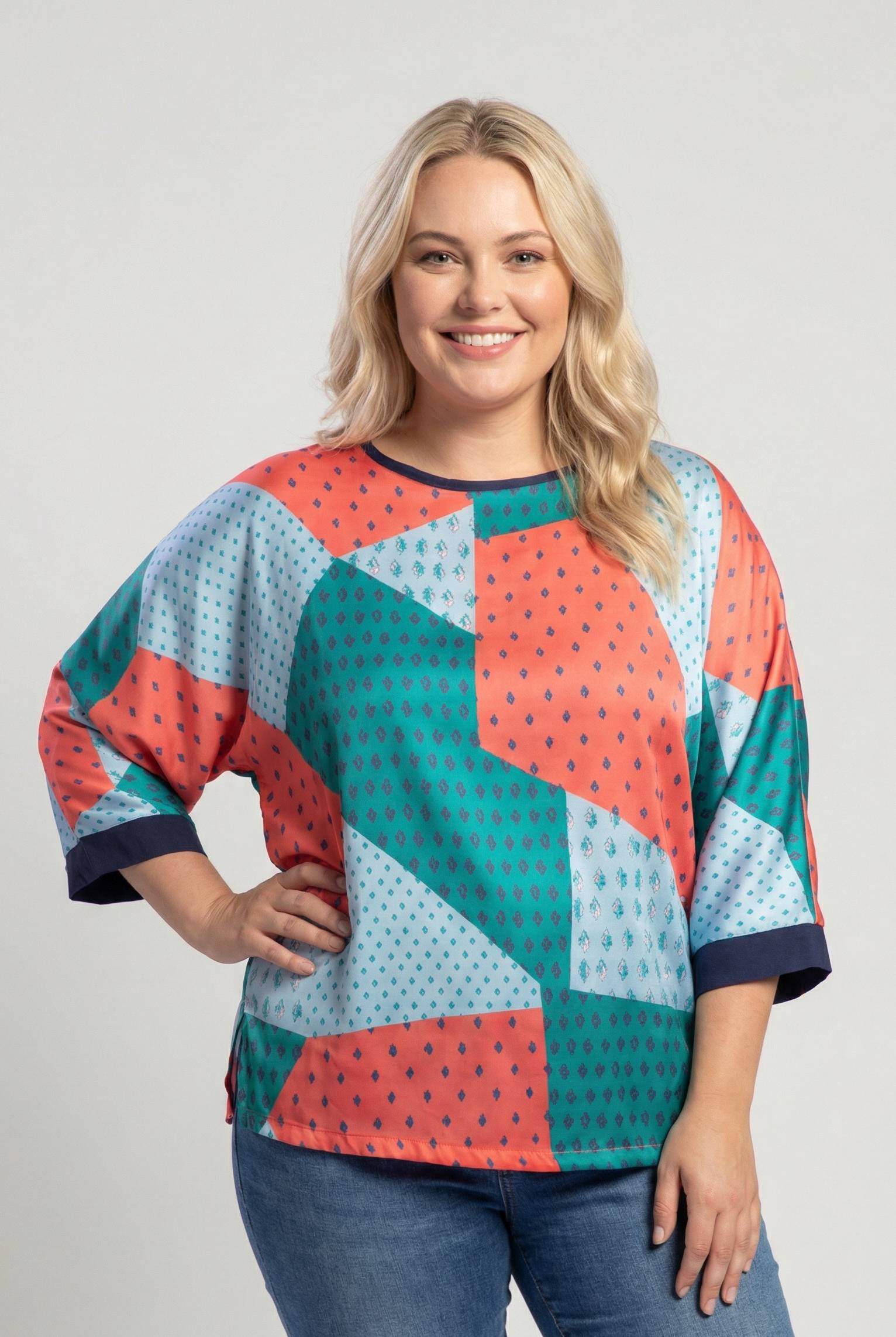 Grossiste Pomme Rouge Paris - Blouse soyeuse grande taille imprimé rouge